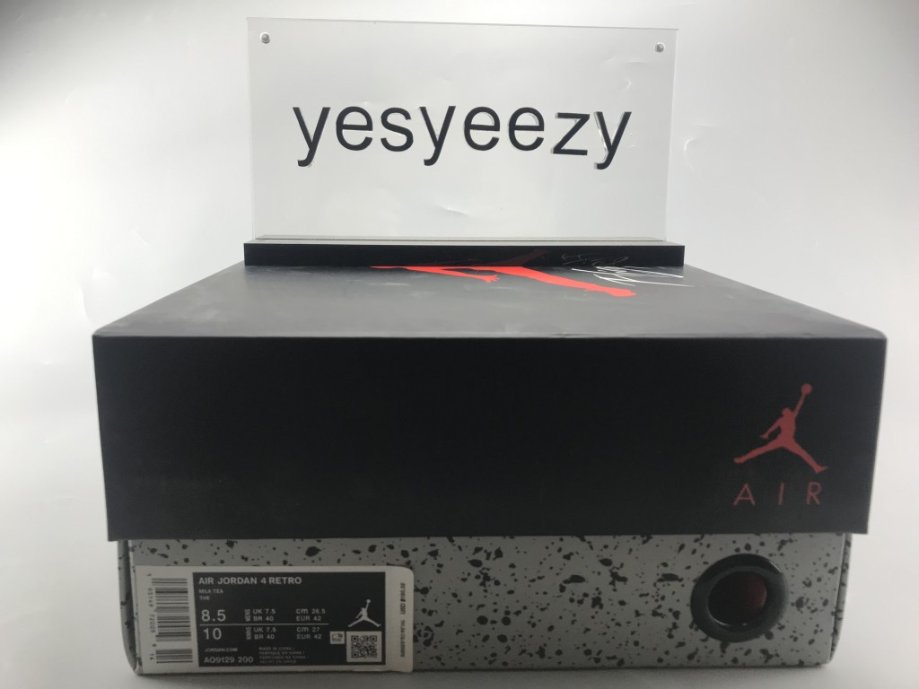 UA AIR JORDAN WMNS AIR JORDAN 4 RETRO "MUSHROOM"