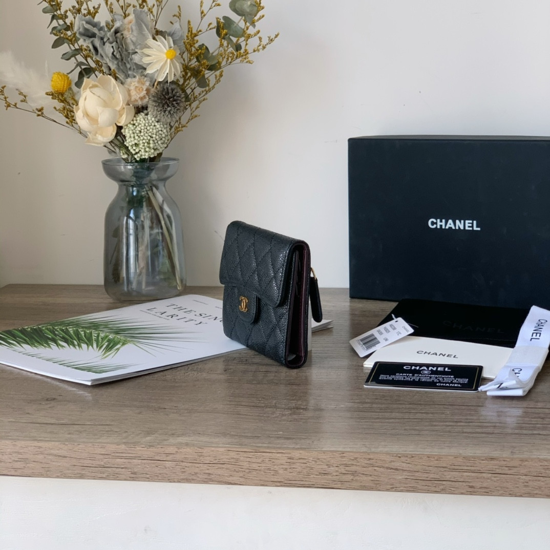 Ch**el wallet 10.5x11.5x3cm