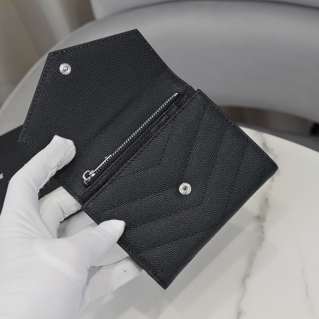 Y51 cassandre matelassé compact tri fold wallet in grain de poudre leather 12.5 x 10 x 2.5 cm