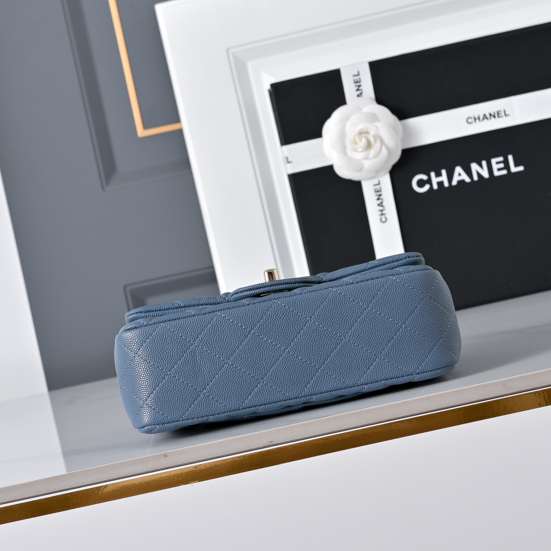 Ch**el mini flap bag a69900 20x12x6cm