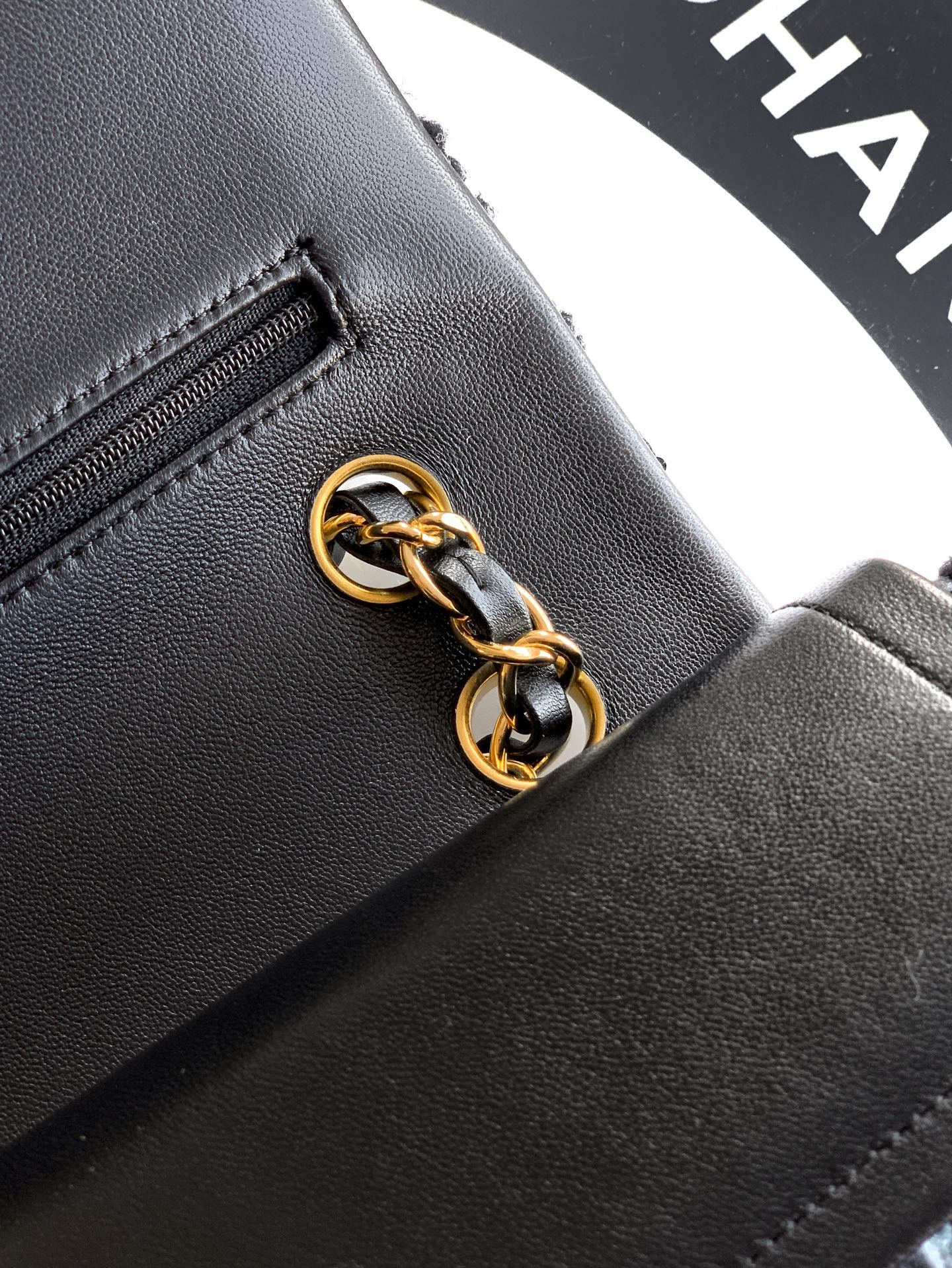 Chanel Flap Bag 25x15x6.5cm