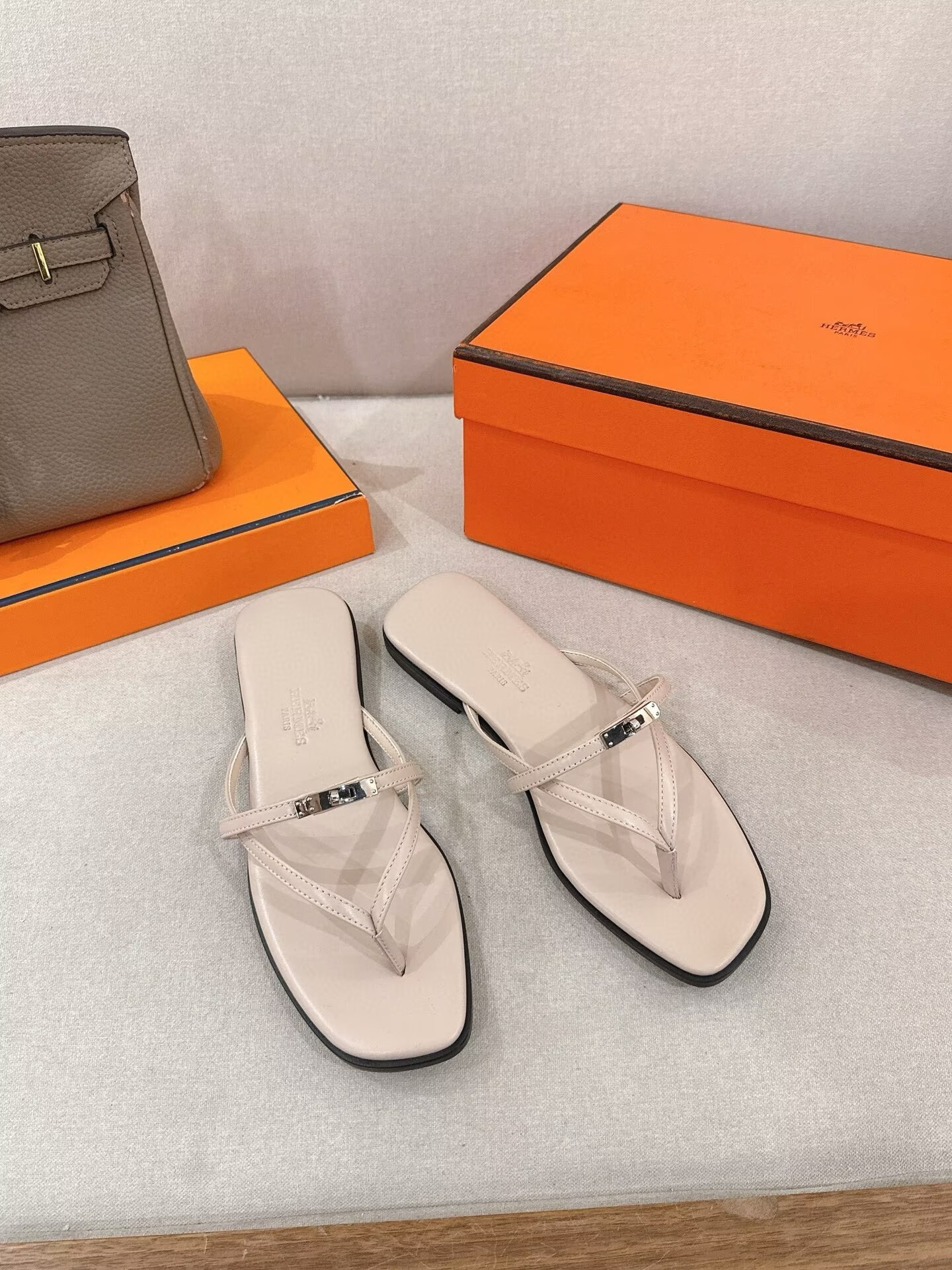 UA Hermès Miss Sandals