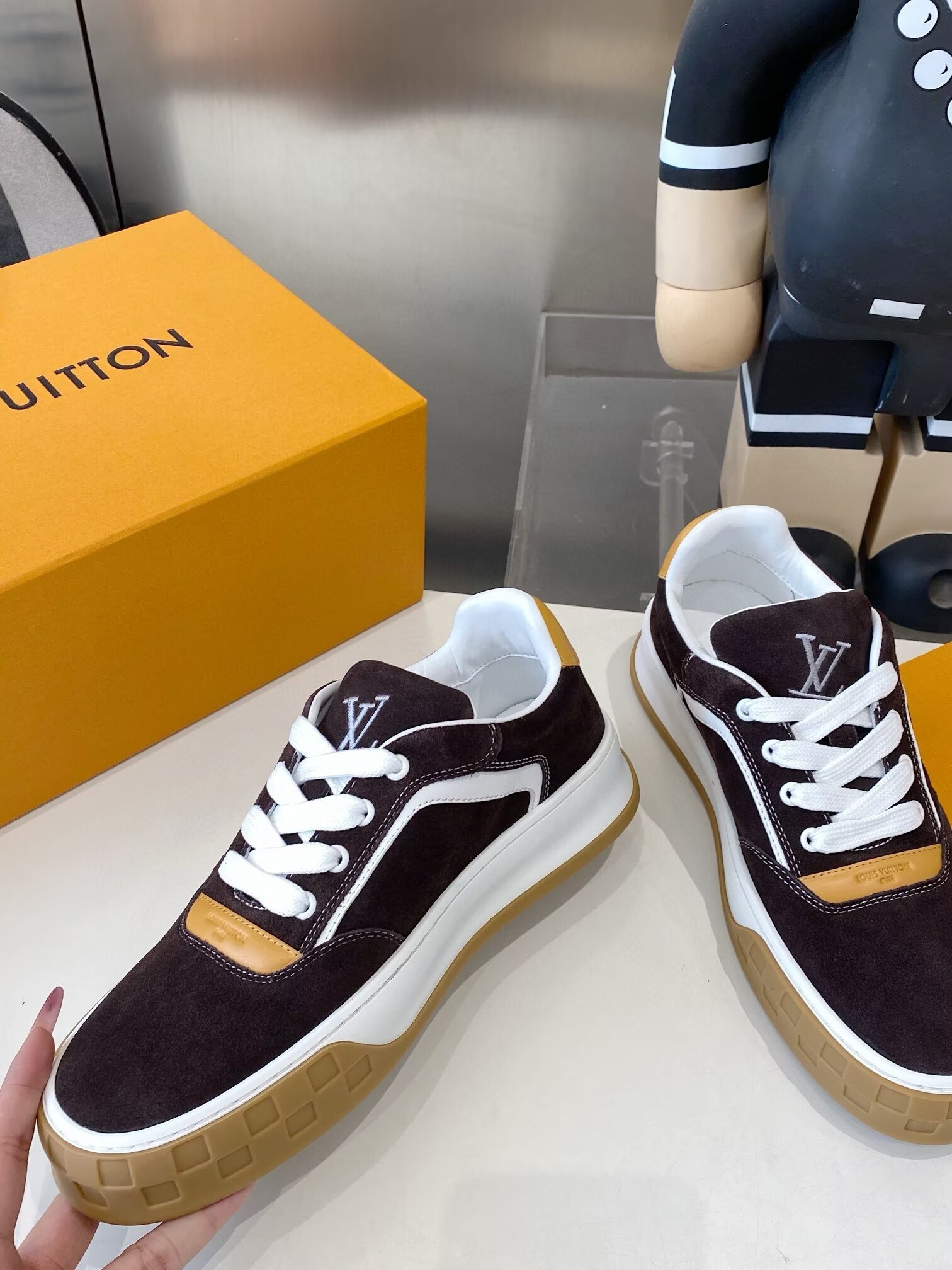 UA LV Tilted Sneaker