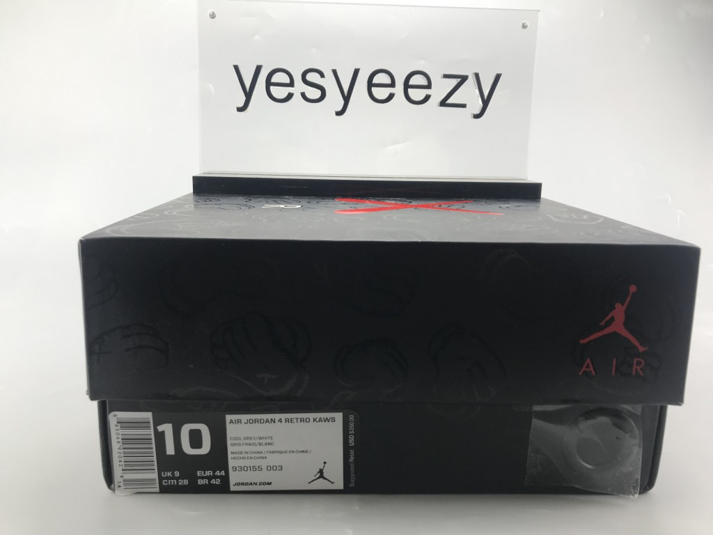 UA AIR JORDAN 4 RETRO KAWS "COOL GREY"