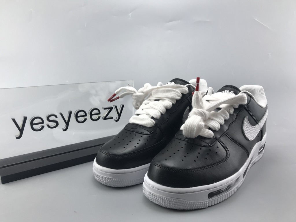 UA NIKE PEACEMINUSONE X AIR FORCE 1 LOW "PARA-NOISE"