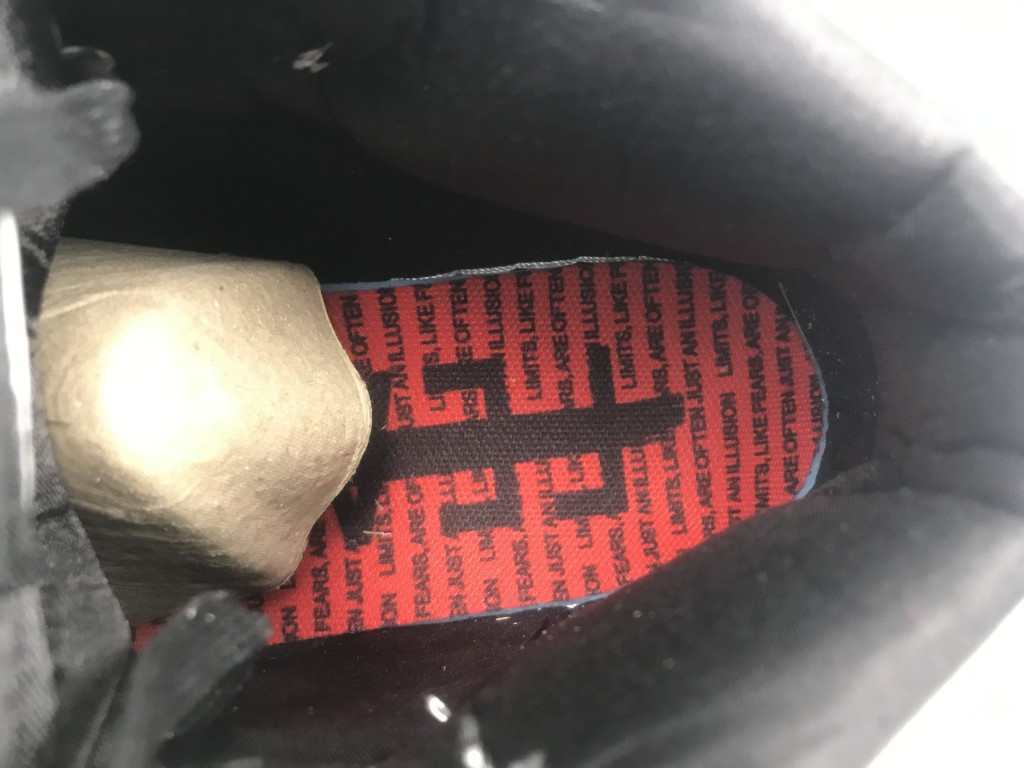 UA  AIR JORDAN 1 MID SE FEARLESS EDISON CHEN CLOT