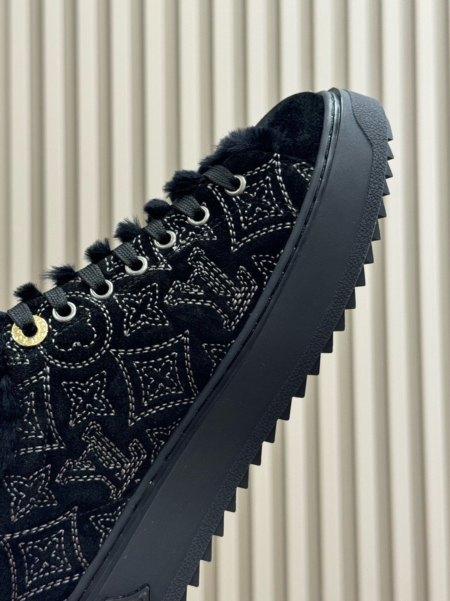 UA LV Time Out Sneaker