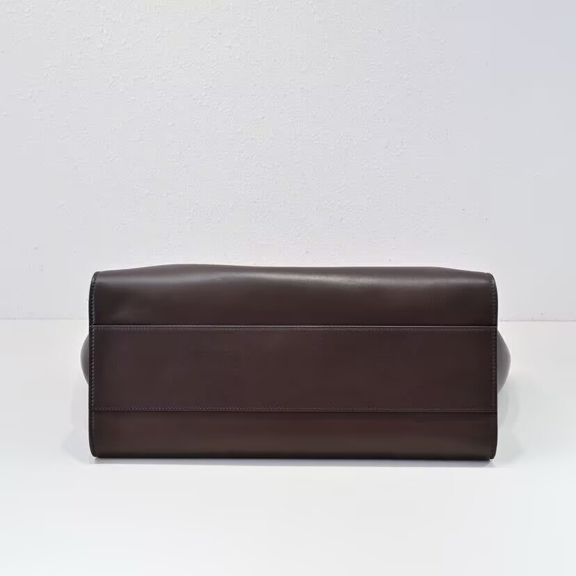 The R0w Marlo Bag in Leather 43x19x30cm