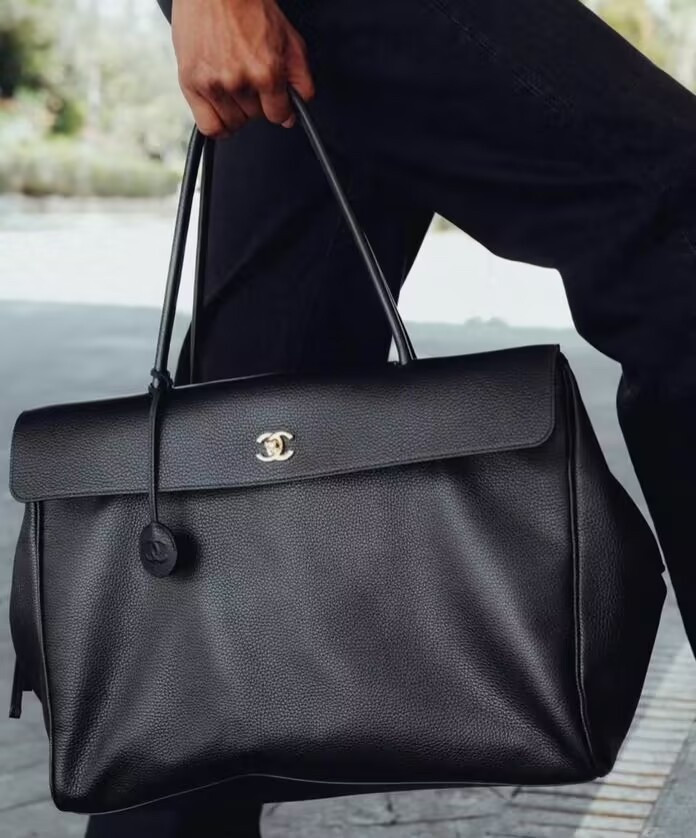 Ch**el large shopping bag grained calfskin & gold-tone metal as6289 33x43x17.5cm