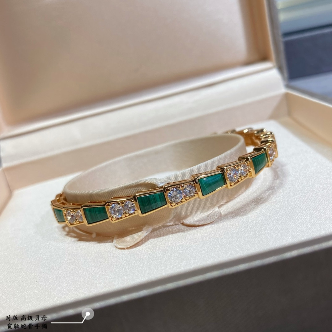 Bv1g*ai Wide snake bone Bracelet