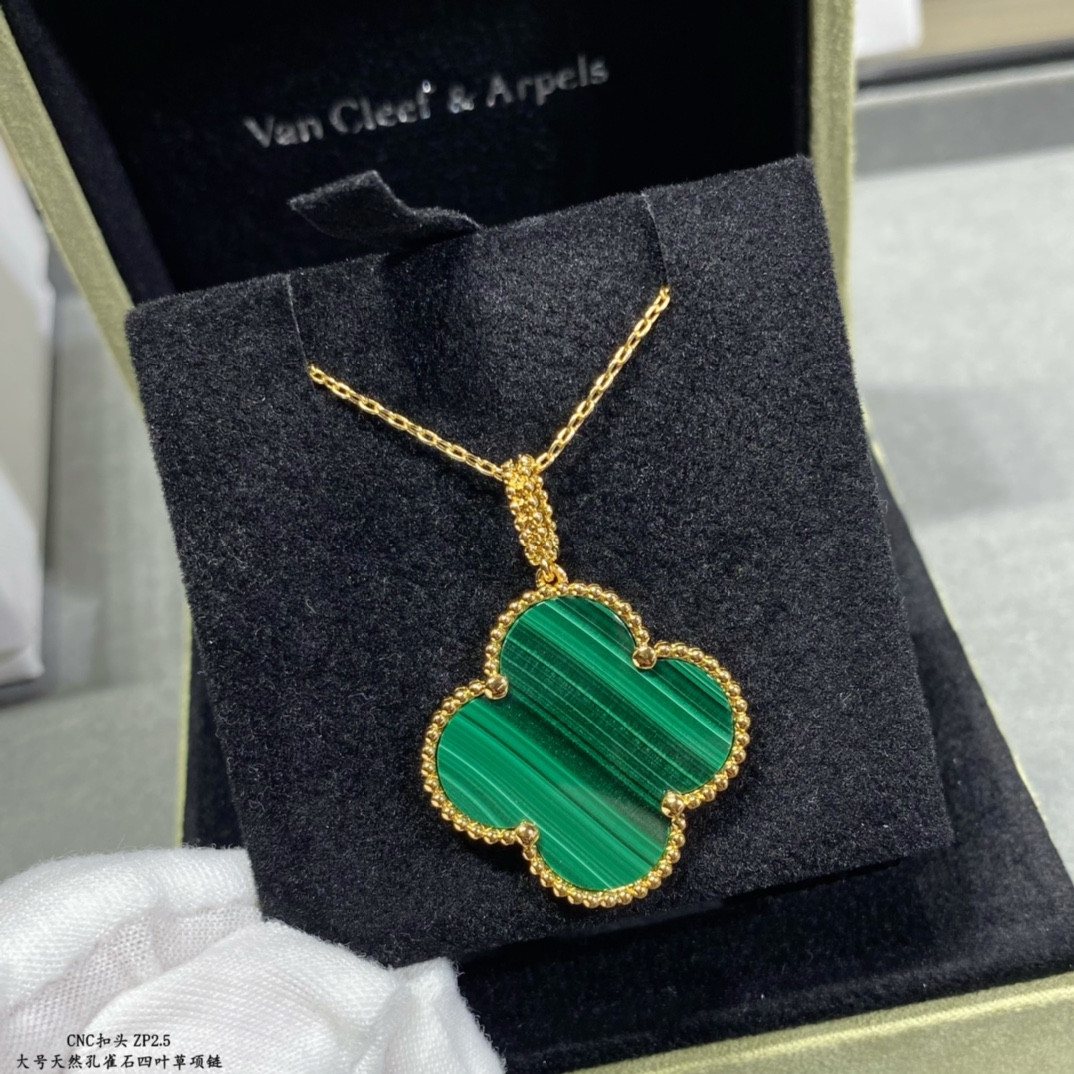 V*n Cl**f & Arpels Large Four Leaf Clover Necklace Diameter approx 2.5cm,Chain length approx 80cm