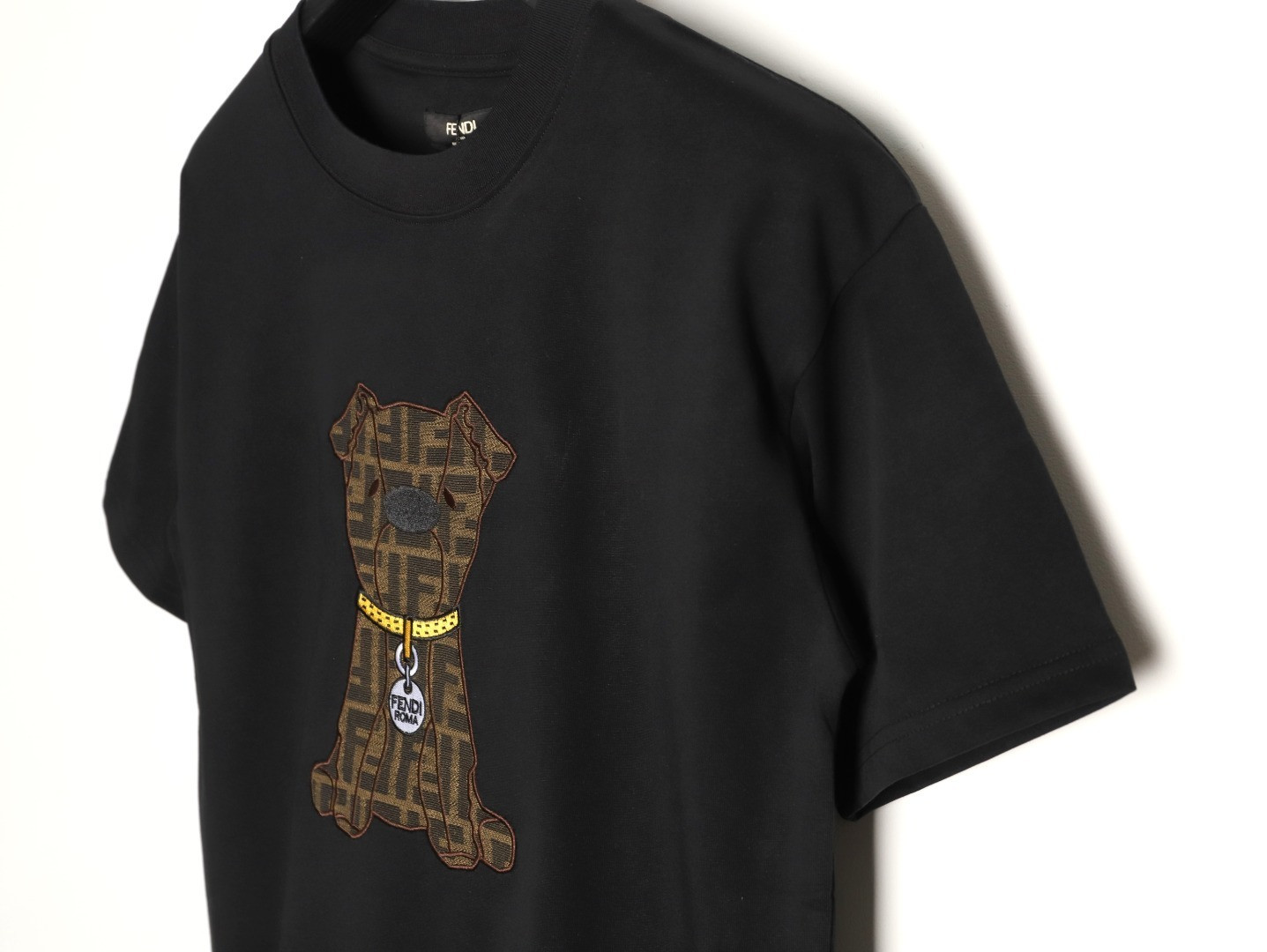 FENDI 26ss Short-sleeved T-shirt