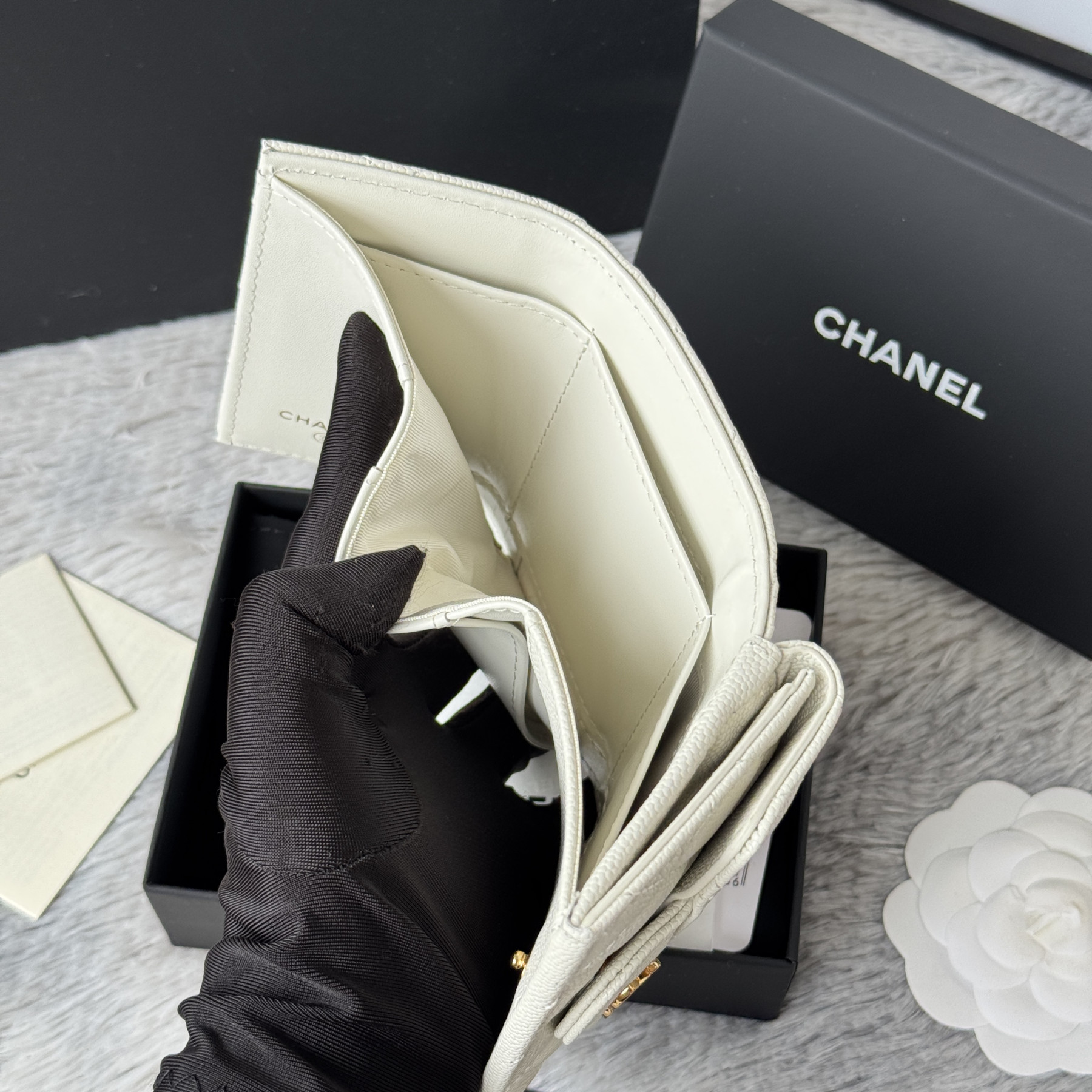 Ch**el card holder 10.5x7.5x3cm