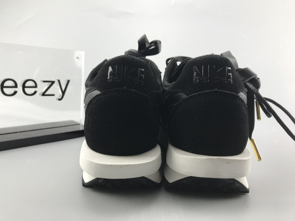 UA NIKE SACAI X LDWAFFLE "BLACK NYLON"