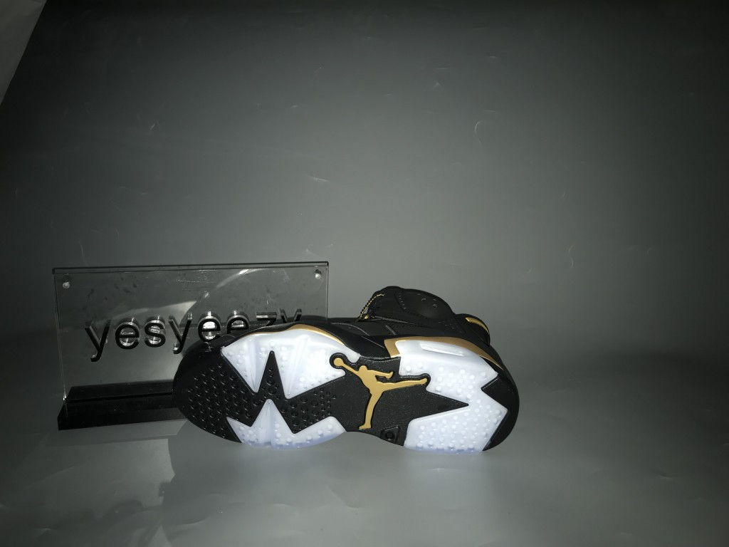 UA AIR JORDAN 6 DMP DEFINING MOMENTS