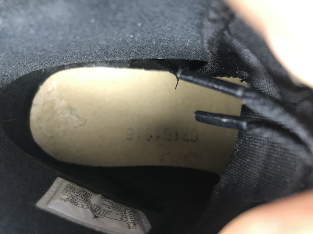 UA AIR JORDAN 6 DMP DEFINING MOMENTS