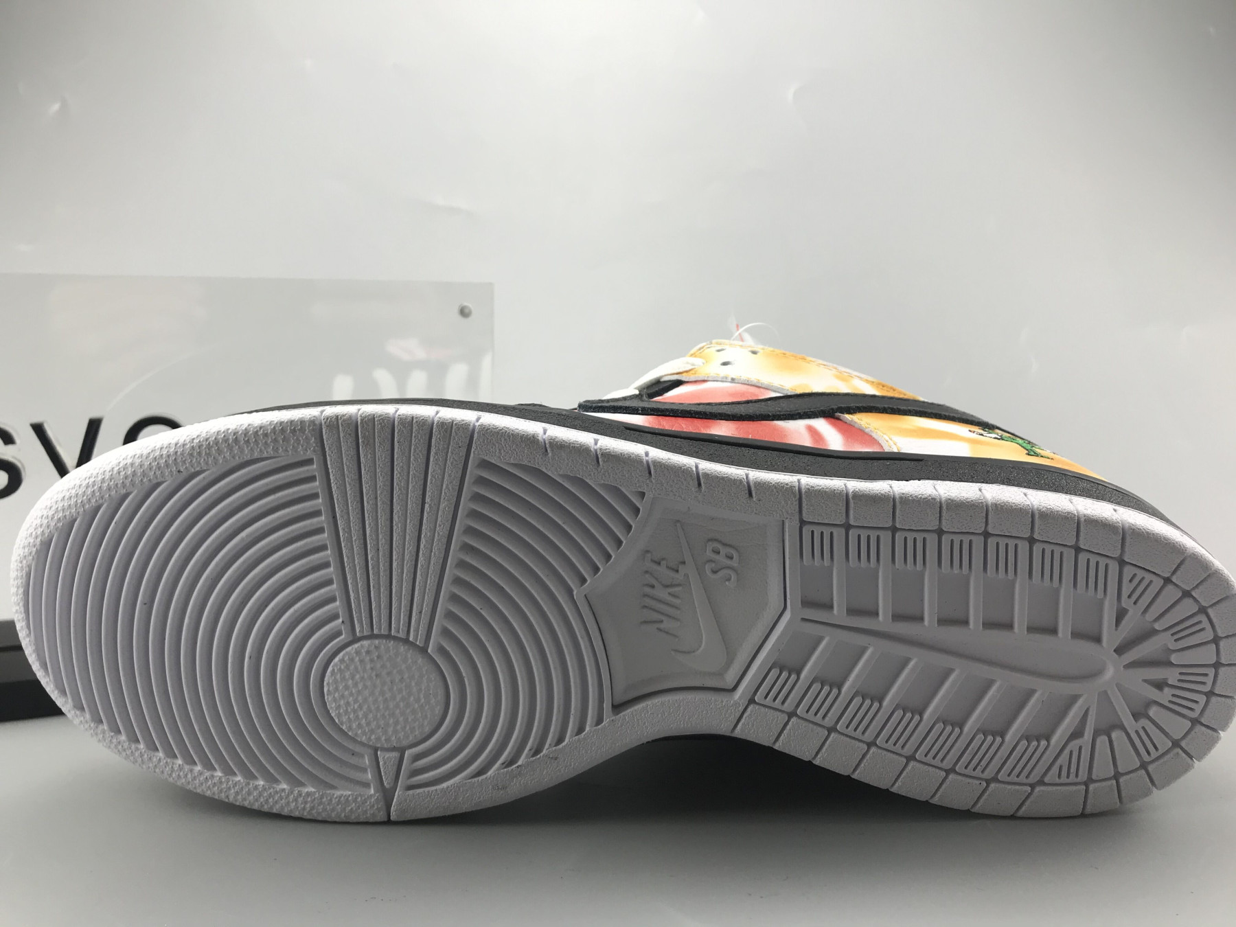 UA NIKE SB DUNK LOW PRO QS RAYGUN TIE-DYE BLACK