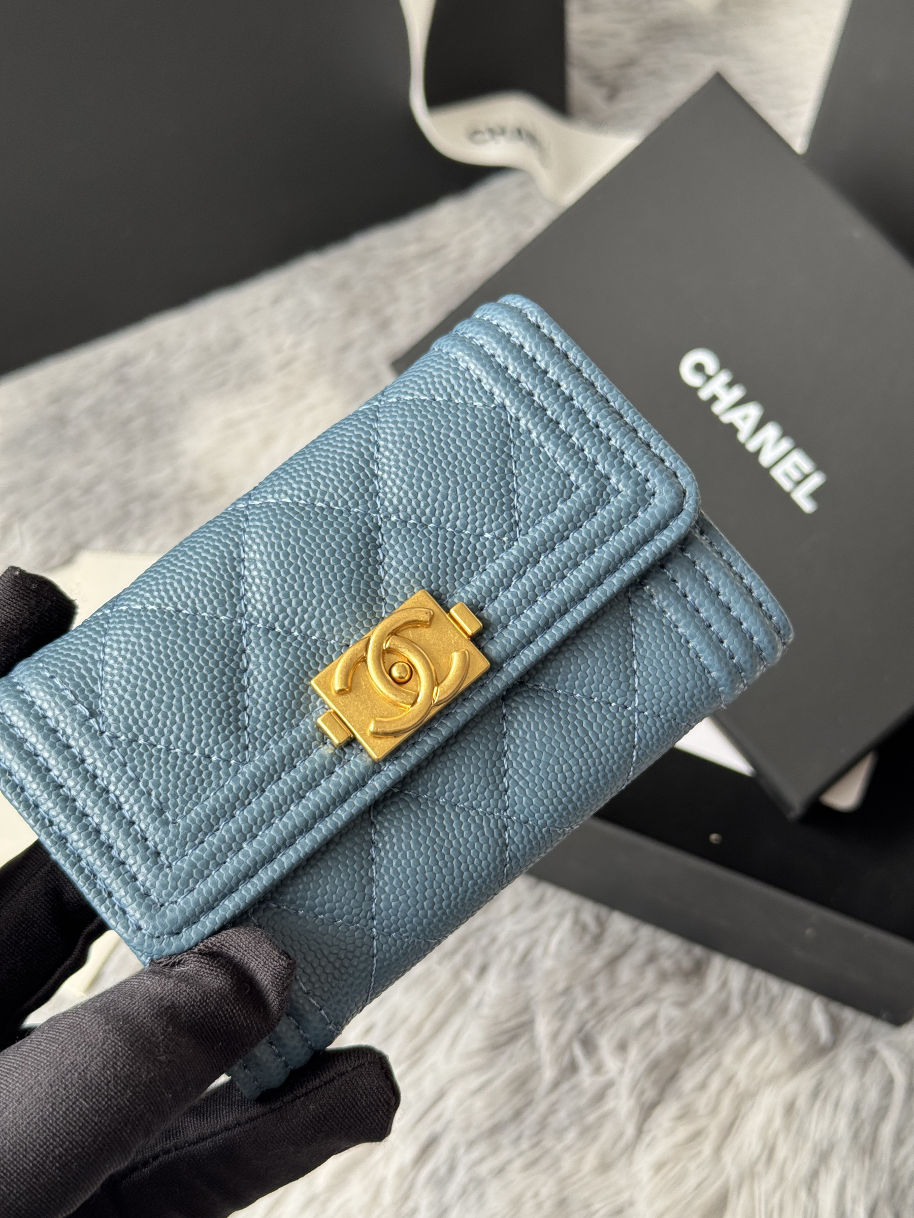 Ch**el boy Ch**el flap card holder a80603 7.5x11.3x2.1cm