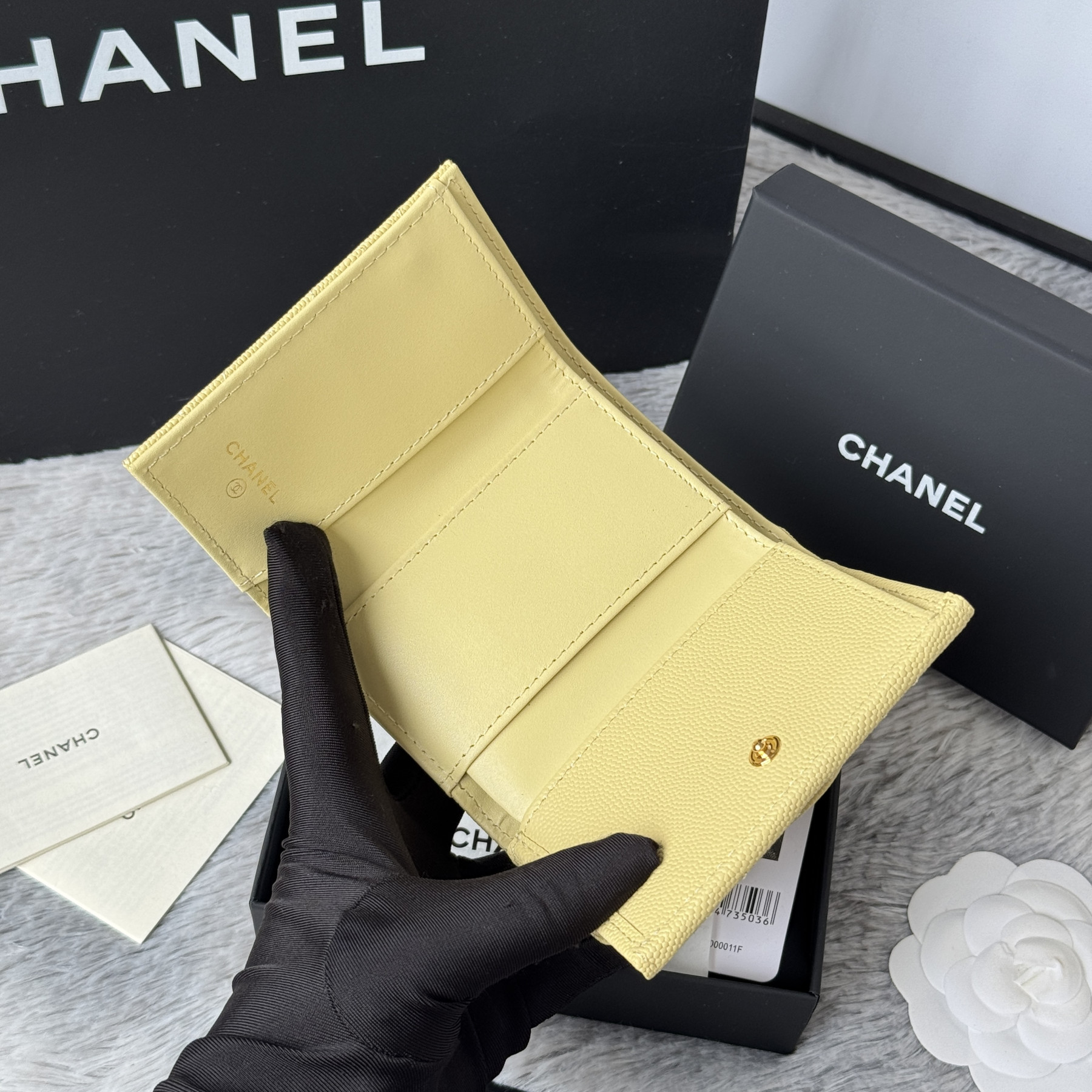 Ch**el card holder 10.5x7.5x3cm