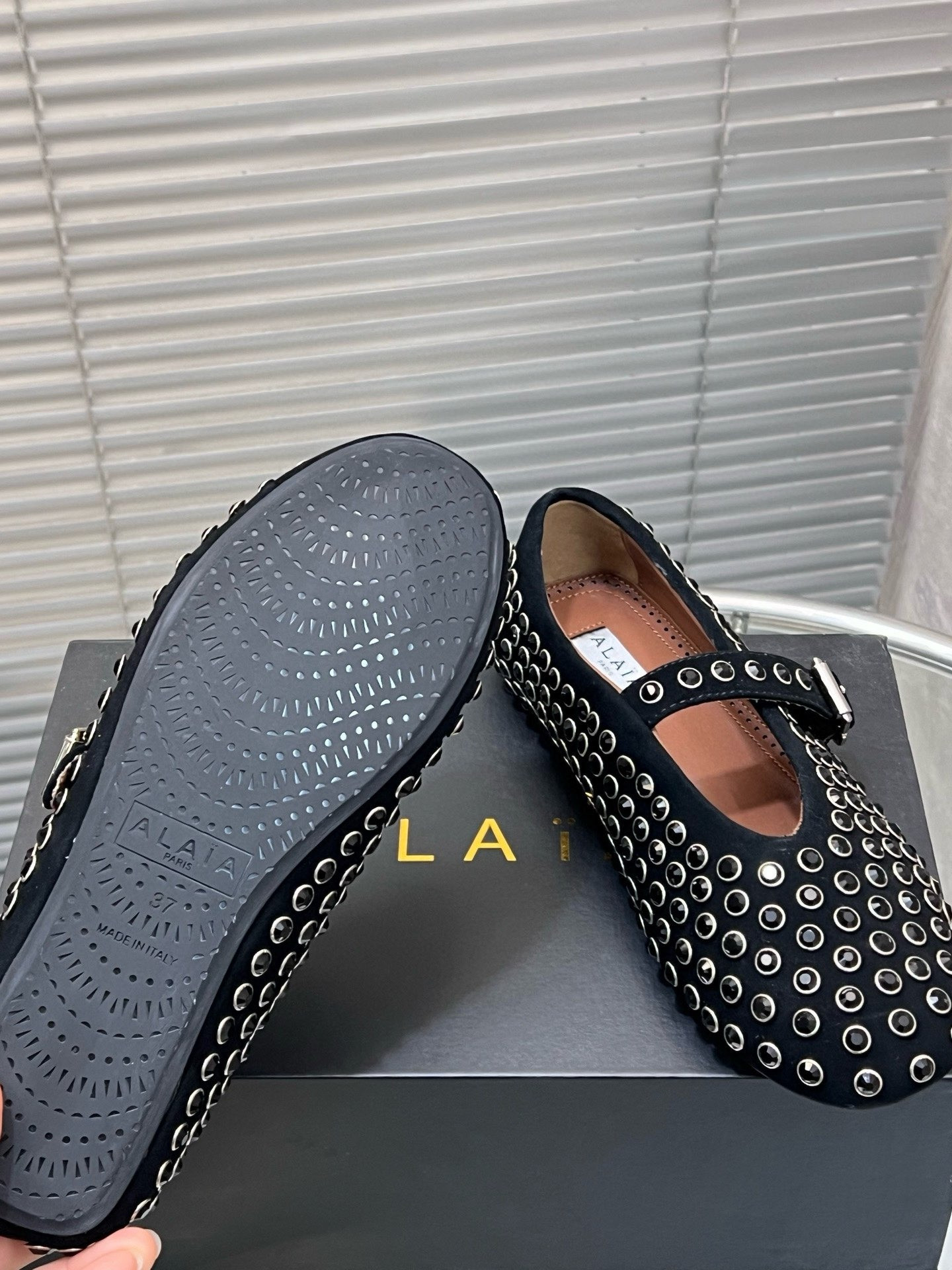 UA ALAÏA STRASS BALLET FLATS