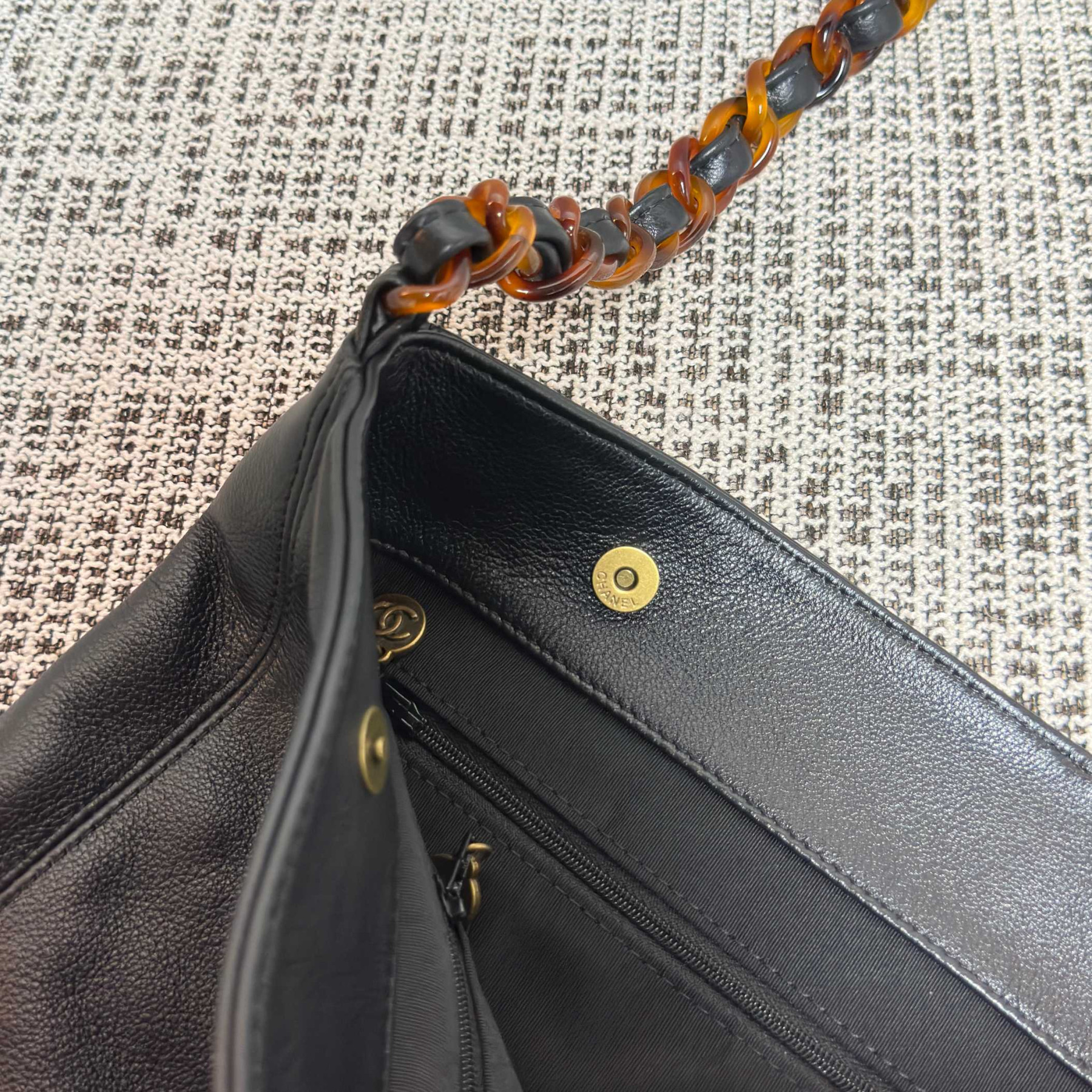 Chanel Hobo Bag 33x32cm