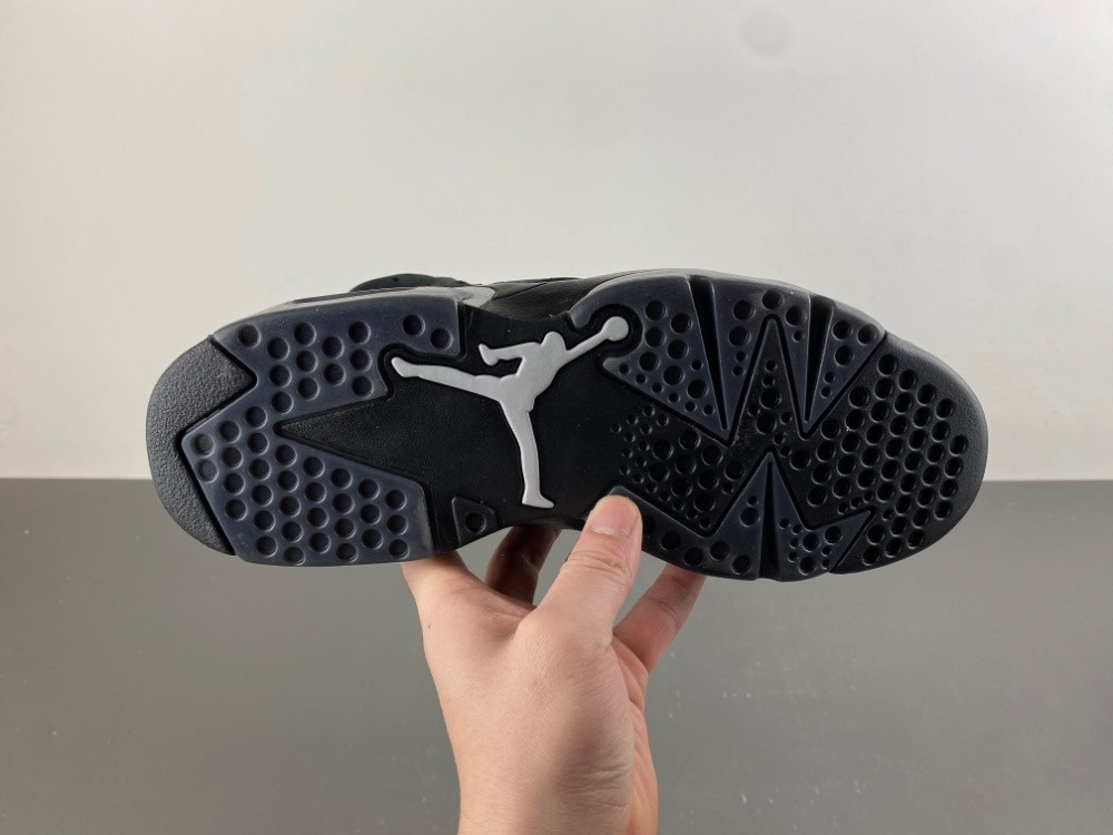 UA AIR Jordan 6 Retro