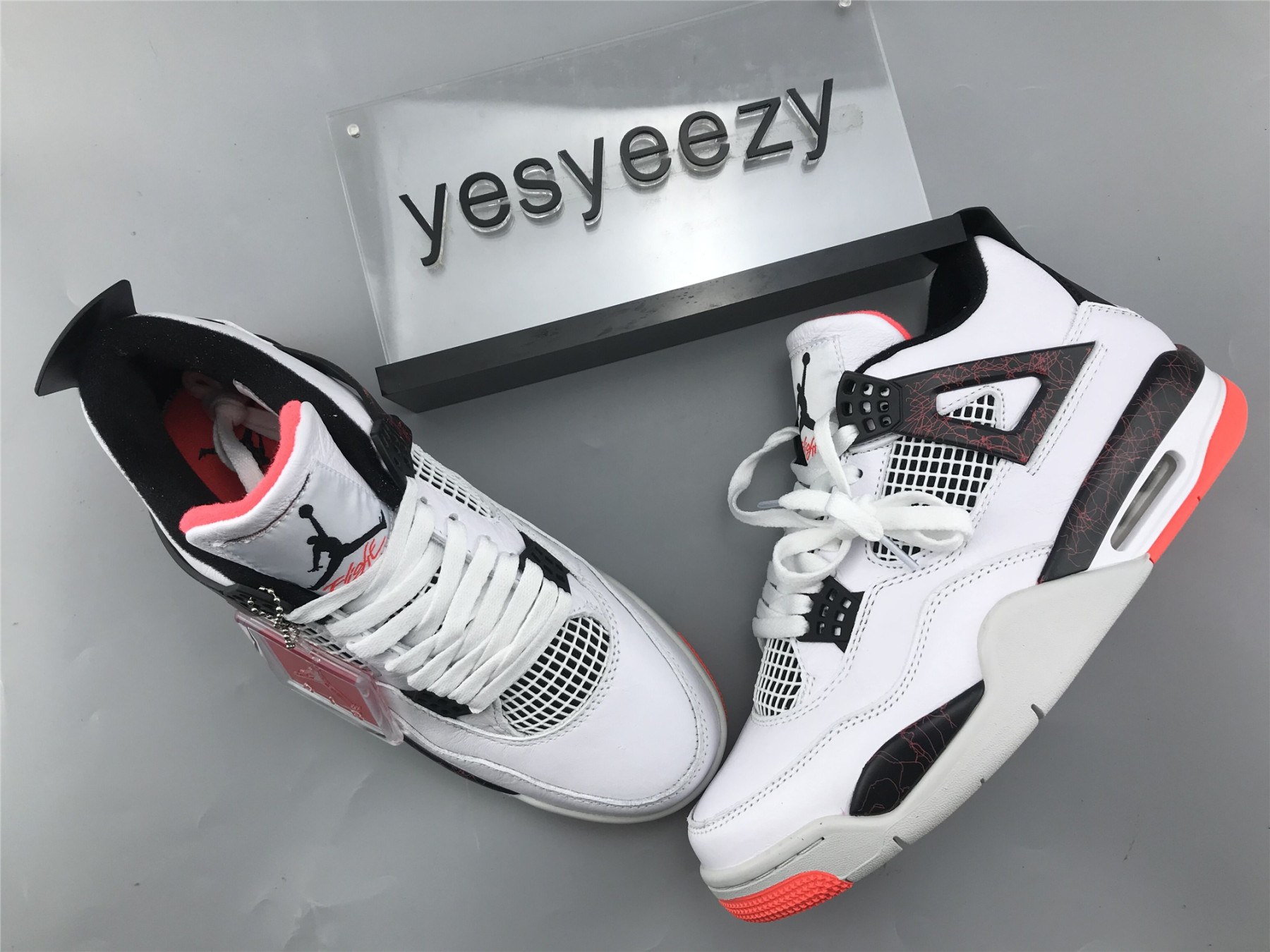 UA AIR JORDAN 4 RETRO "PALE CITRON"