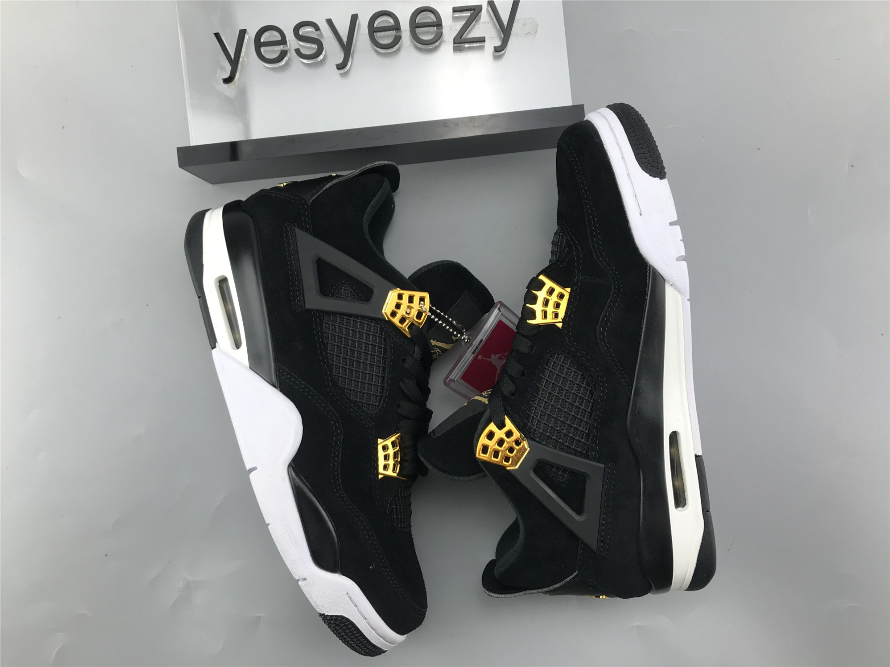 UA AIR JORDAN 4 RETRO "ROYALTY"