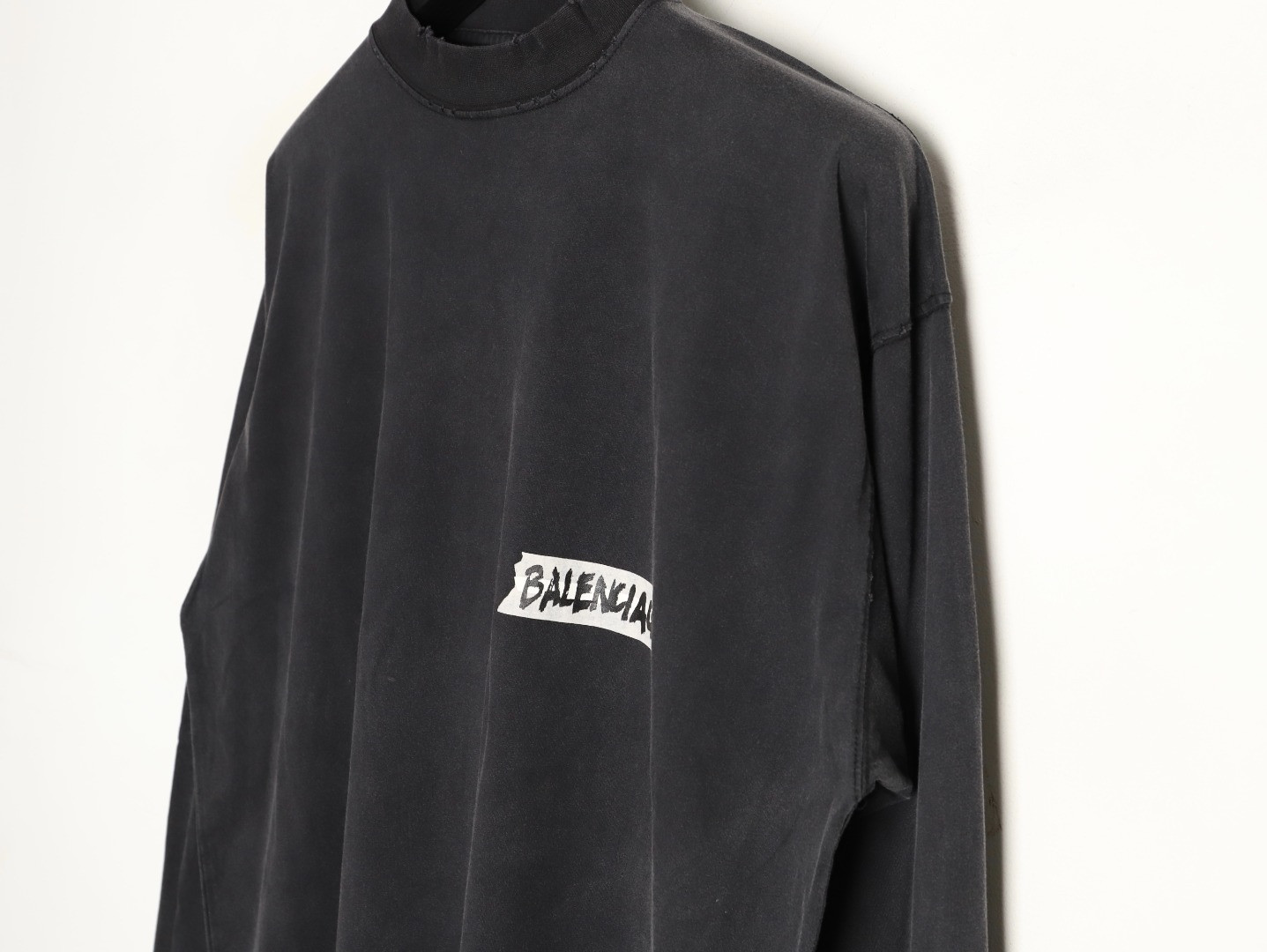 Ba1en*iaga 26SS Long-sleeved T-shirt