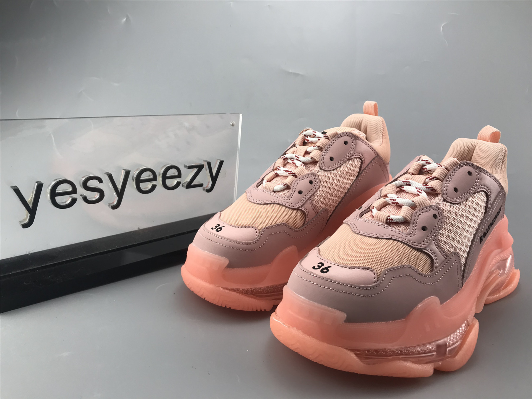 UA TRIPLE S SNEAKER PINK