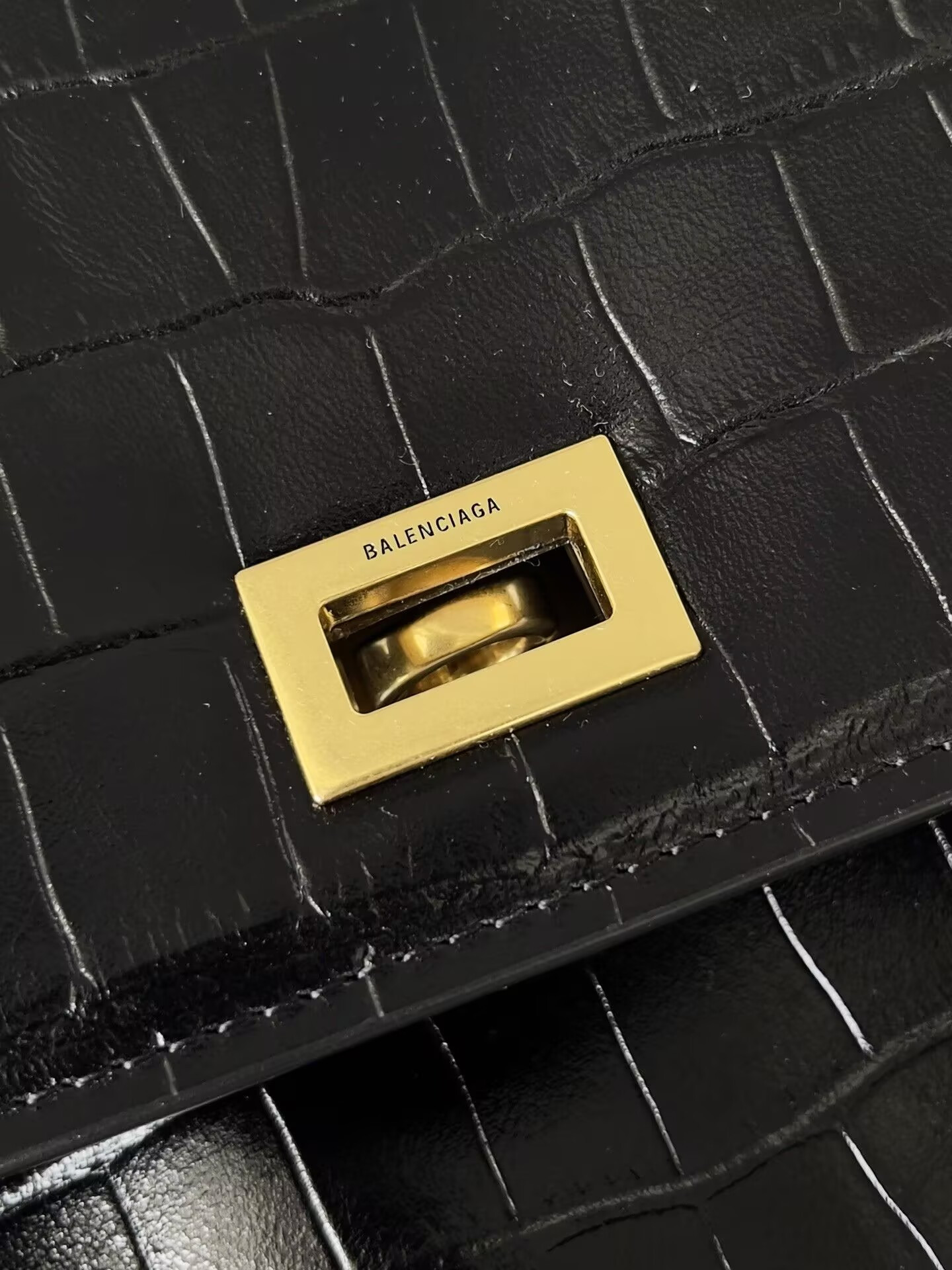 Ba1en*iaga Rodeo Large Croc-Embossed Top-Handle Bag 39.8x29.9x12.9cm