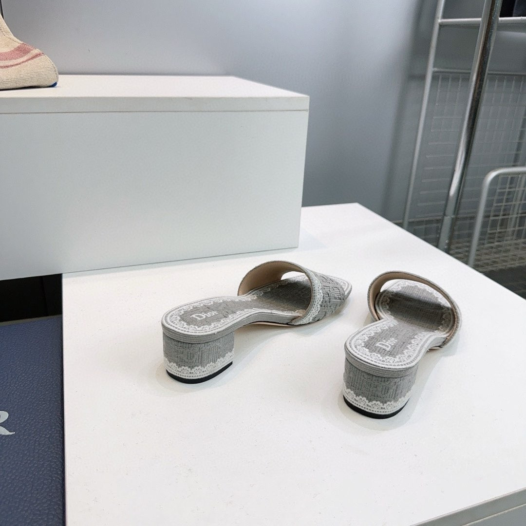 UA D10ramour D10r Dentelle Heeled Slide