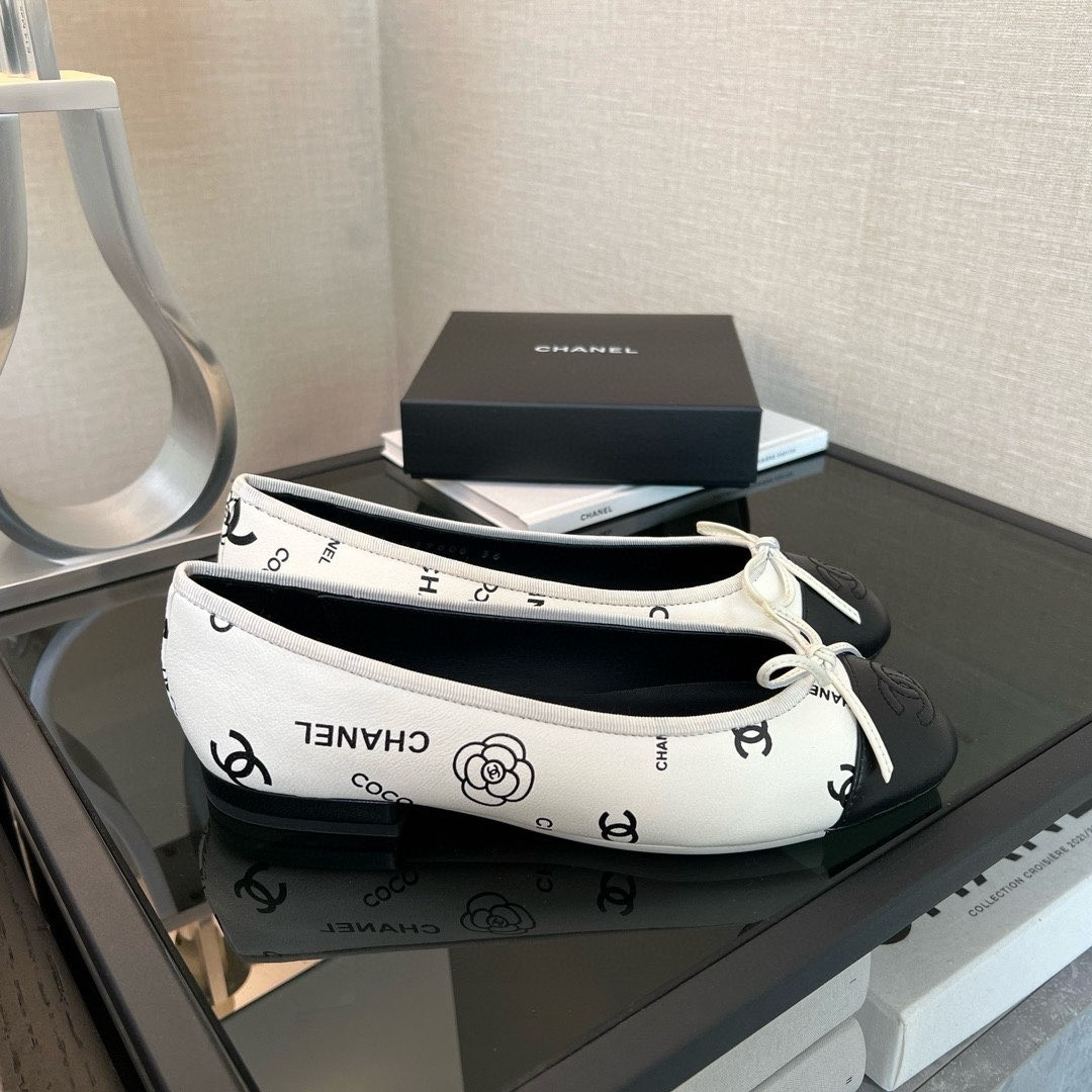 UA Ch**el Ballet flats