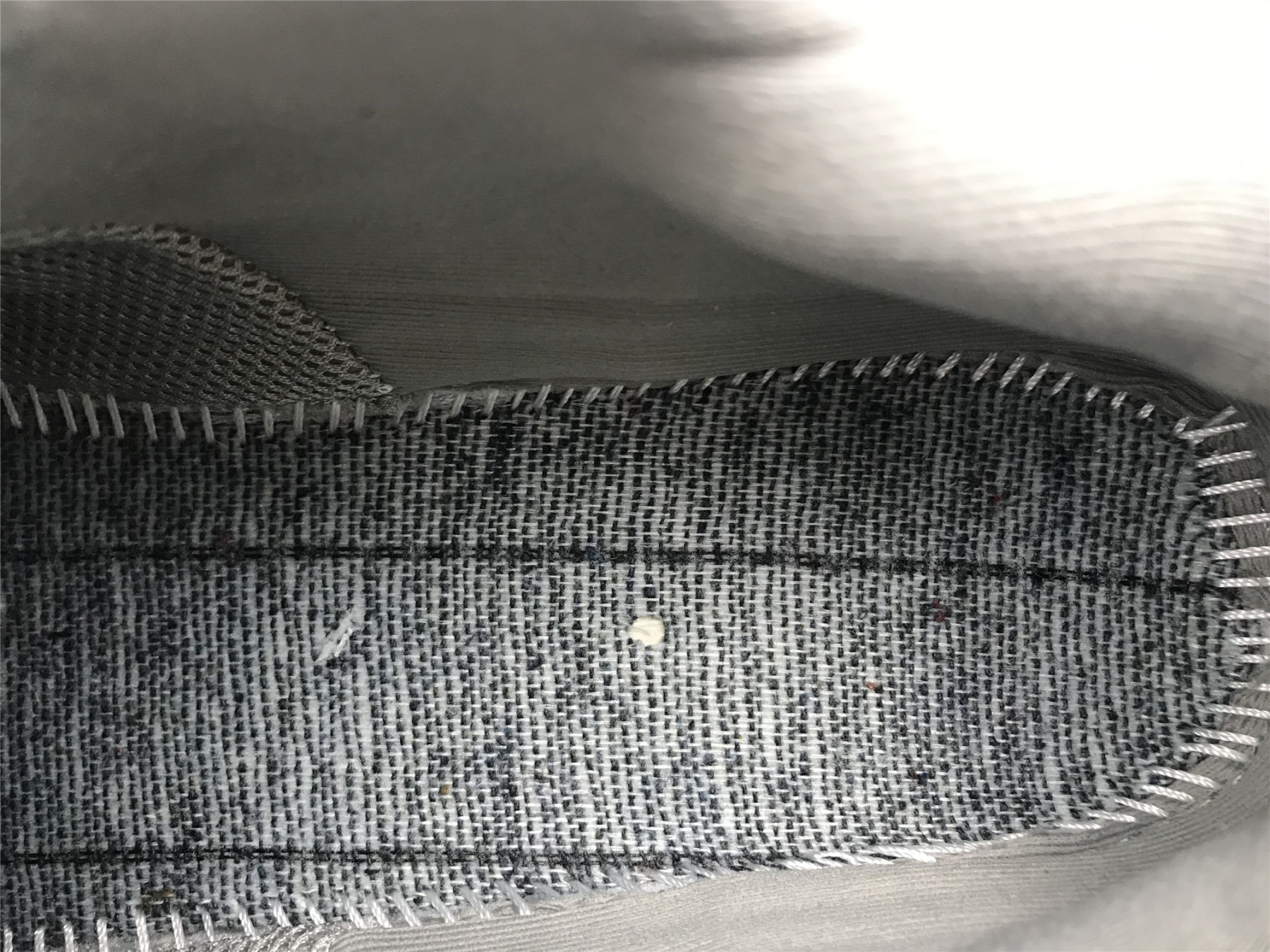 UA TRACK SNEAKER IN BLACK AND SILVER MESH AND NYLON