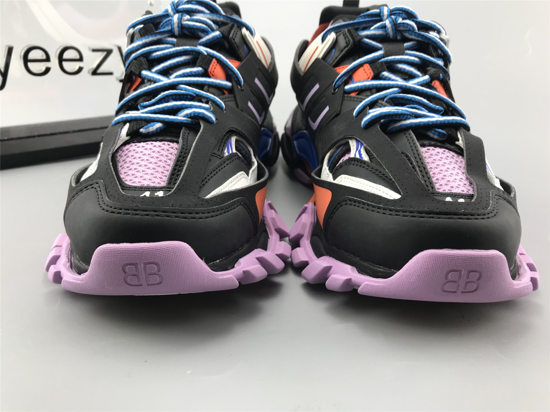 UA TRACK SNEAKER IN ROSE AND ORANGE MESH AND NYLON