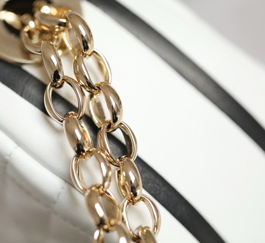 Lambskin Cannage Small D10r Vibe Hobo Bag White