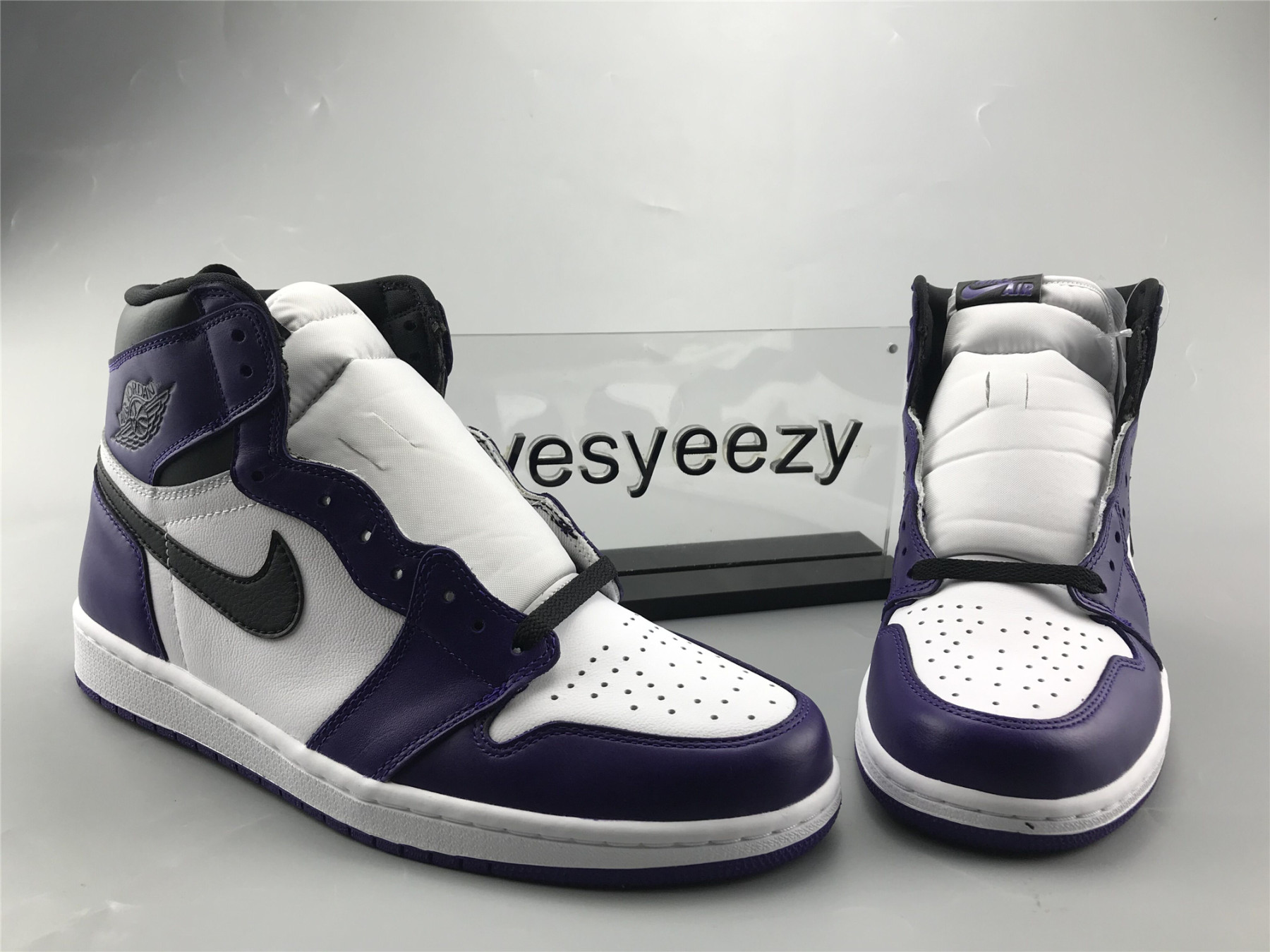 UA  AIR JORDAN 1 RETRO HIGH OG 