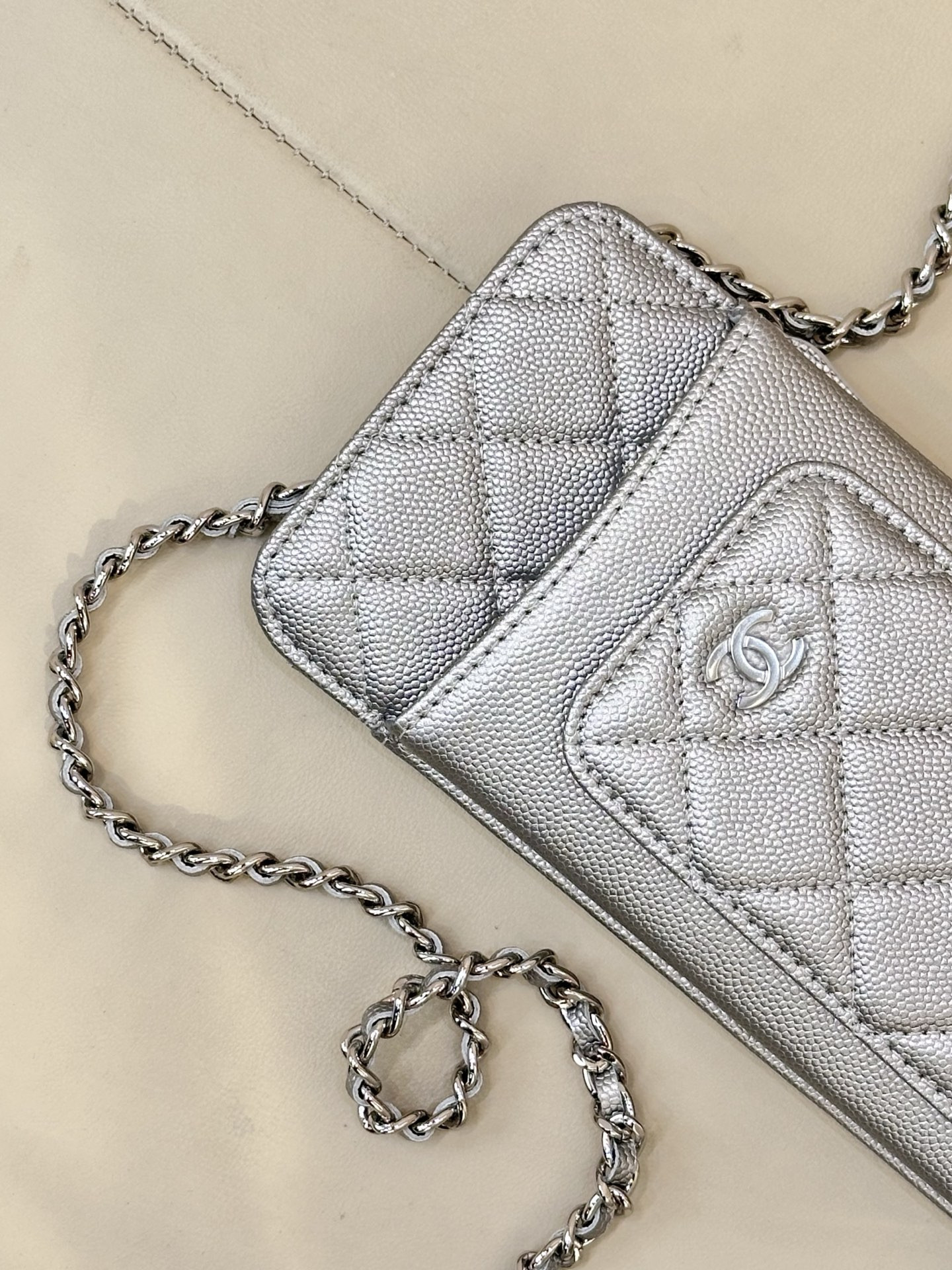 Ch**el Phone Bag 18x9x3cm