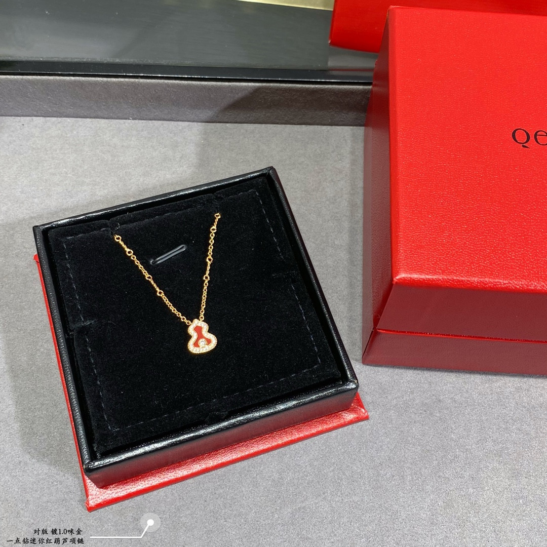 Qeelin Mini D1am0nd Red Gourd Necklace