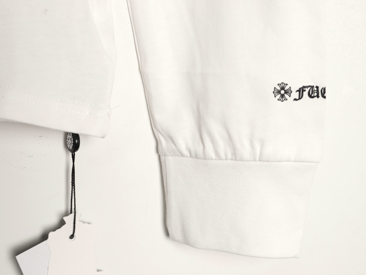 Ch*0me He**ts 25FW Long-sleeved T-shirt