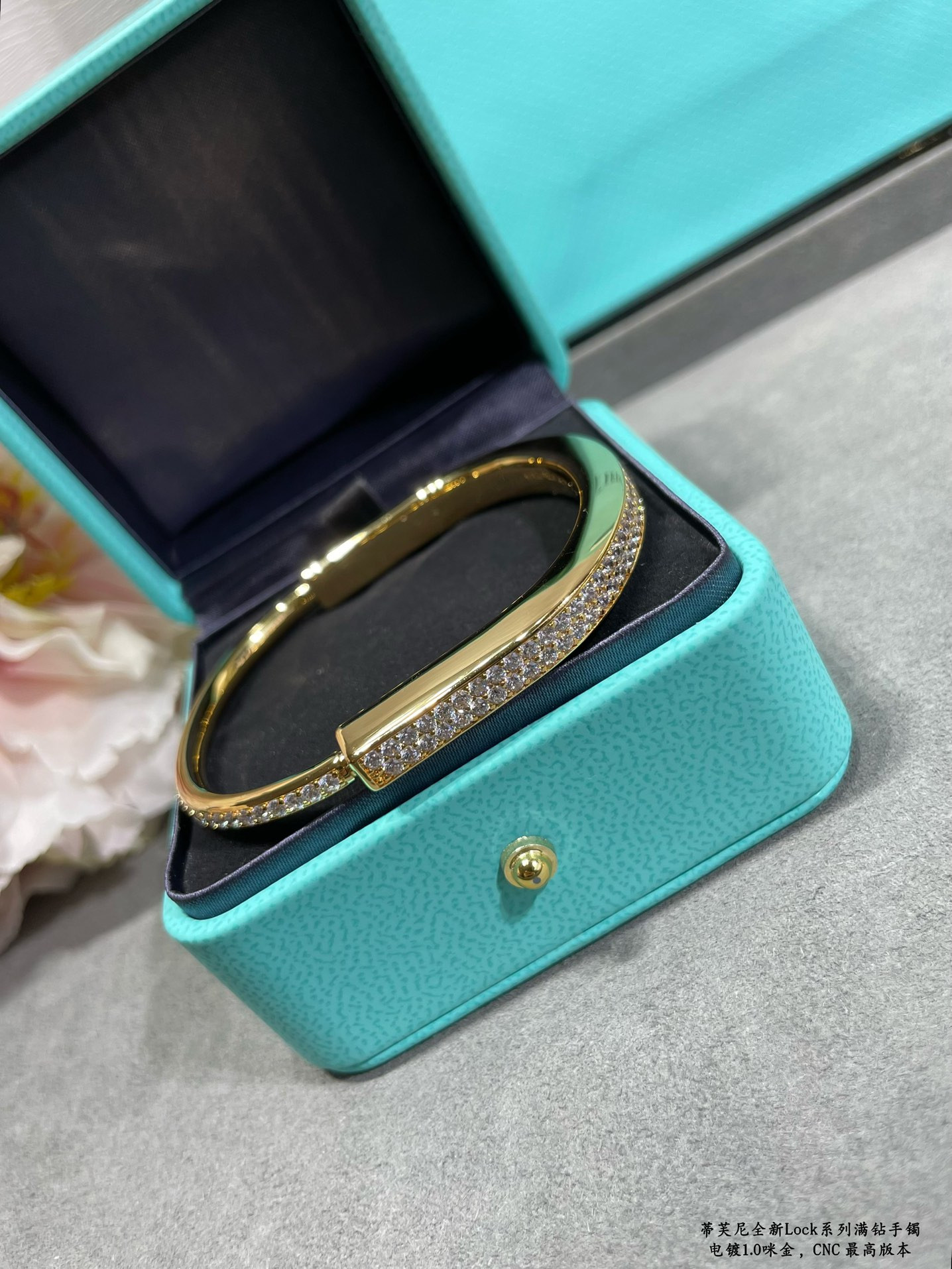 T*f*ny & Co. Lock Full D1am0nd Bracelet