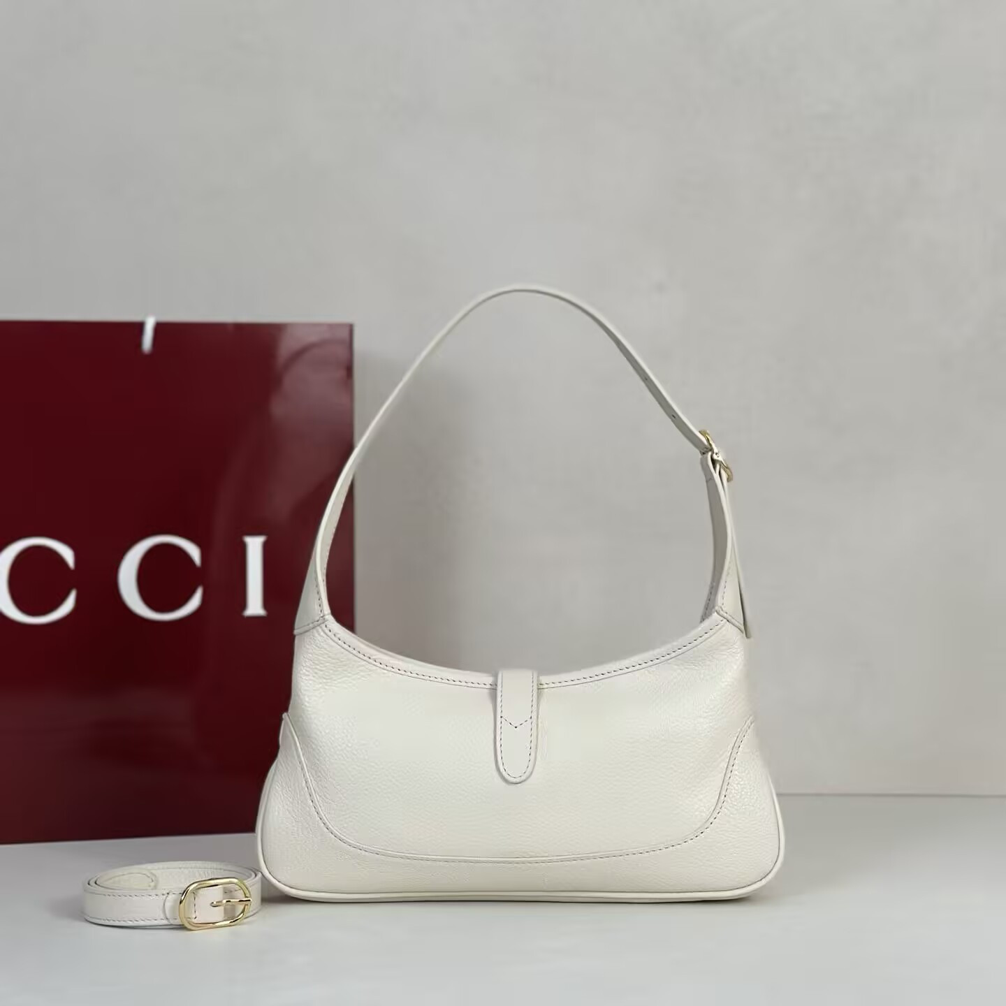 Gucci Jackie Slim Shoulder Bag 27x13x3.5cm