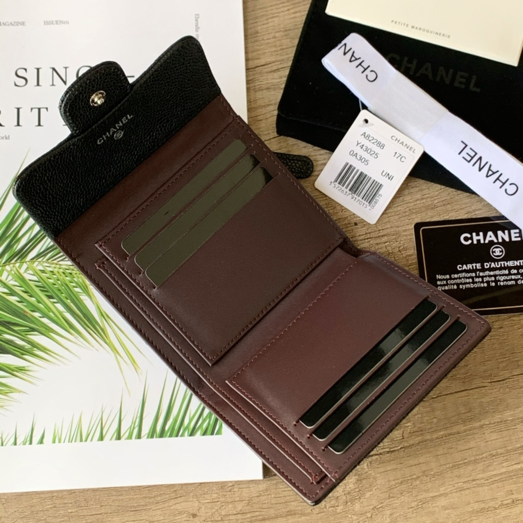 Ch**el wallet 10.5x11.5x3cm