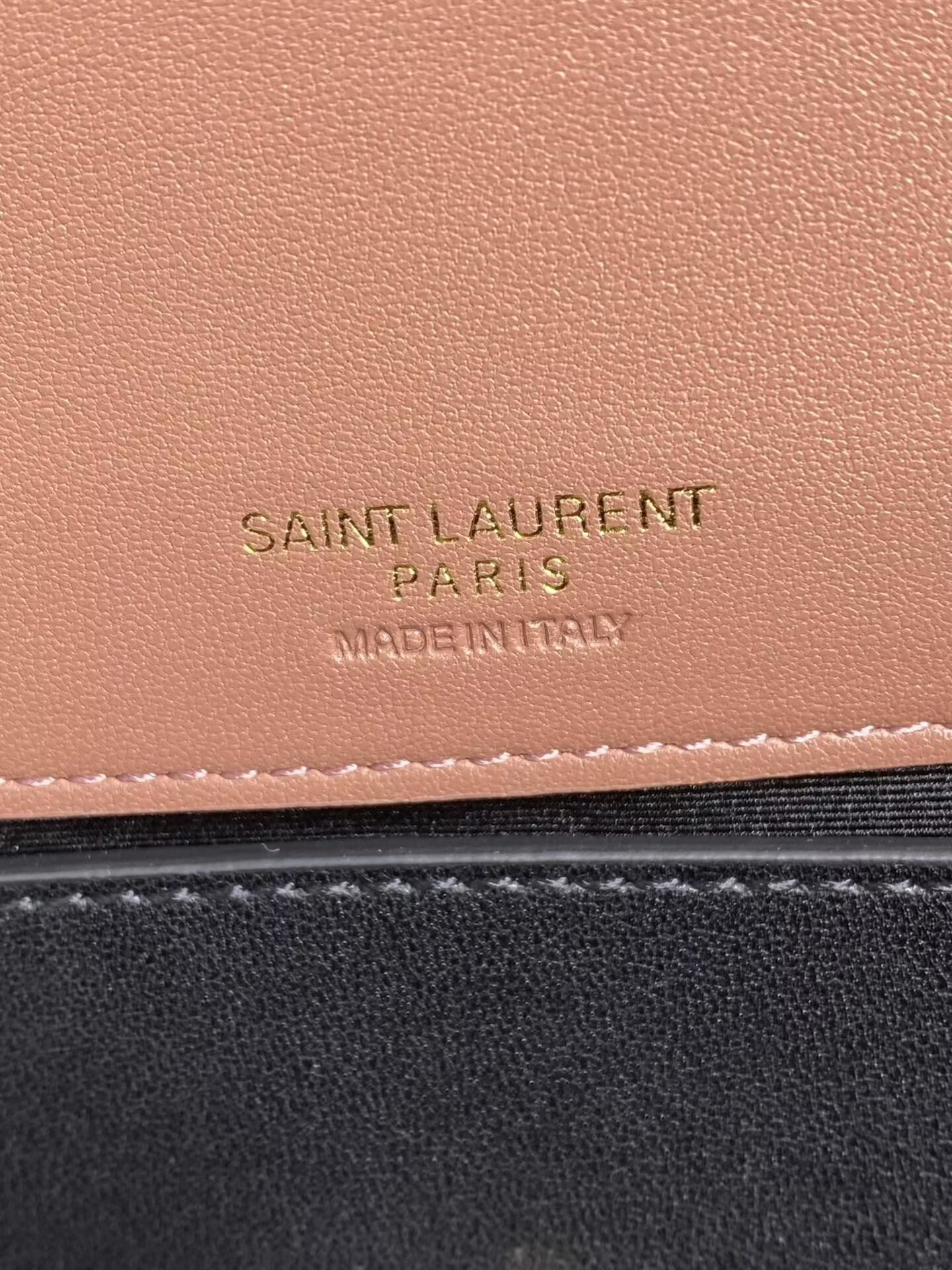 Y51 LOULOU Small IN MATELASSÉ LAMBSKIN 24x14x6cm