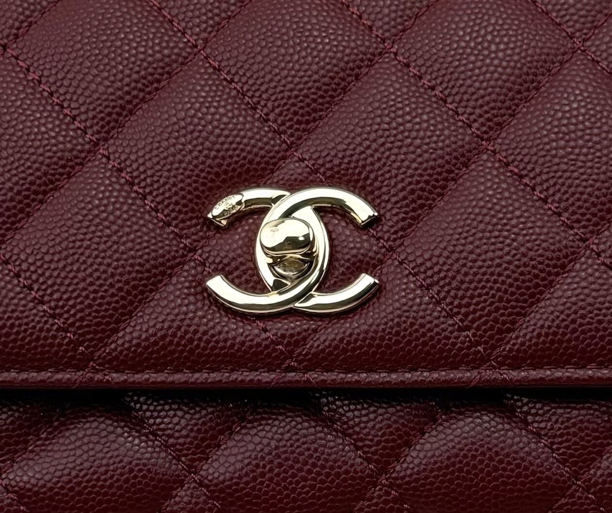 Ch**el mini coco handle 13x19x9cm