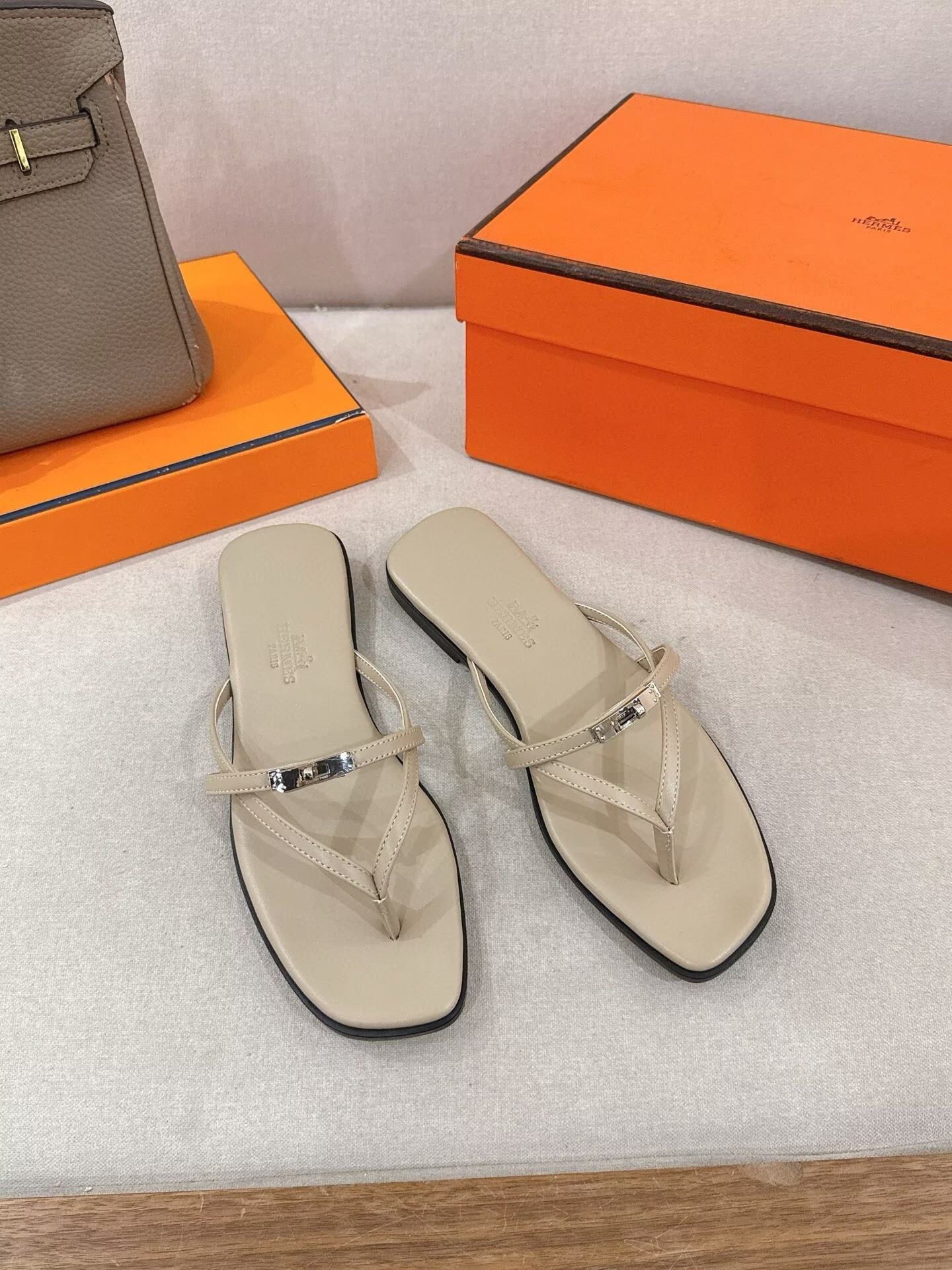 UA Hermès Miss Sandals