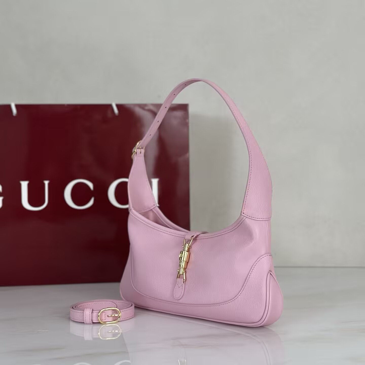 Gucci Jackie Slim Shoulder Bag 27x13x3.5cm
