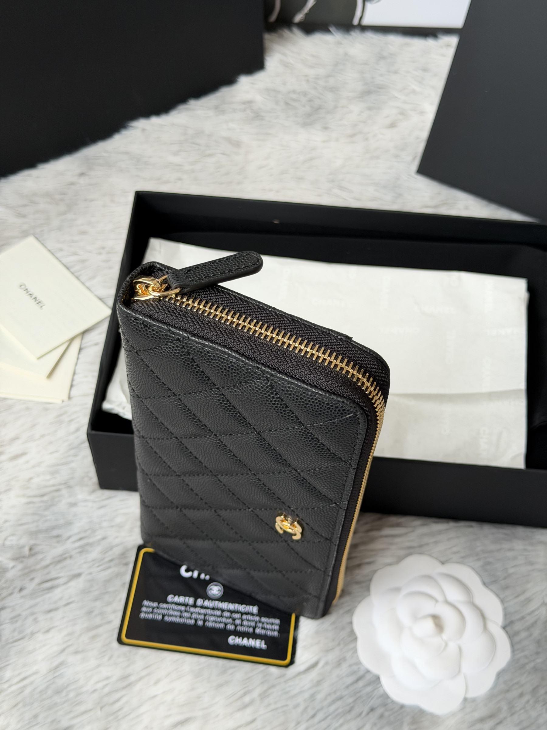 Ch**el zip around wallet 80758 10x19x3cm