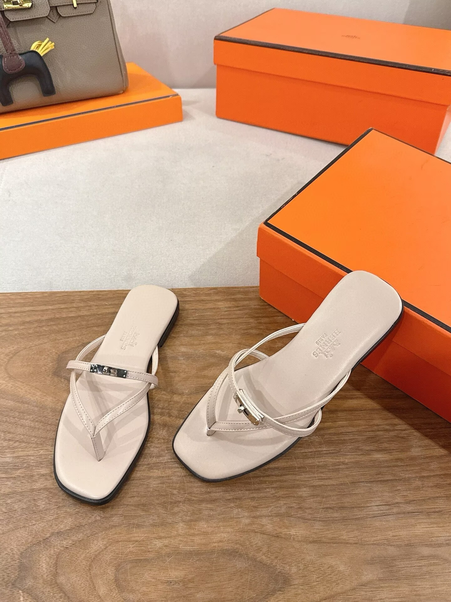 UA Hermès Miss Sandals