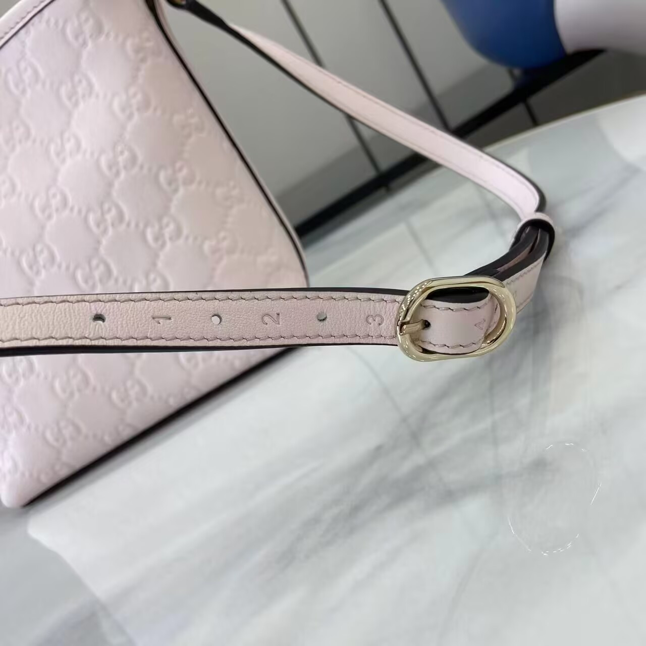 Gvc*1 GG Emblem Nano Bucket Bag 15x18x8cm